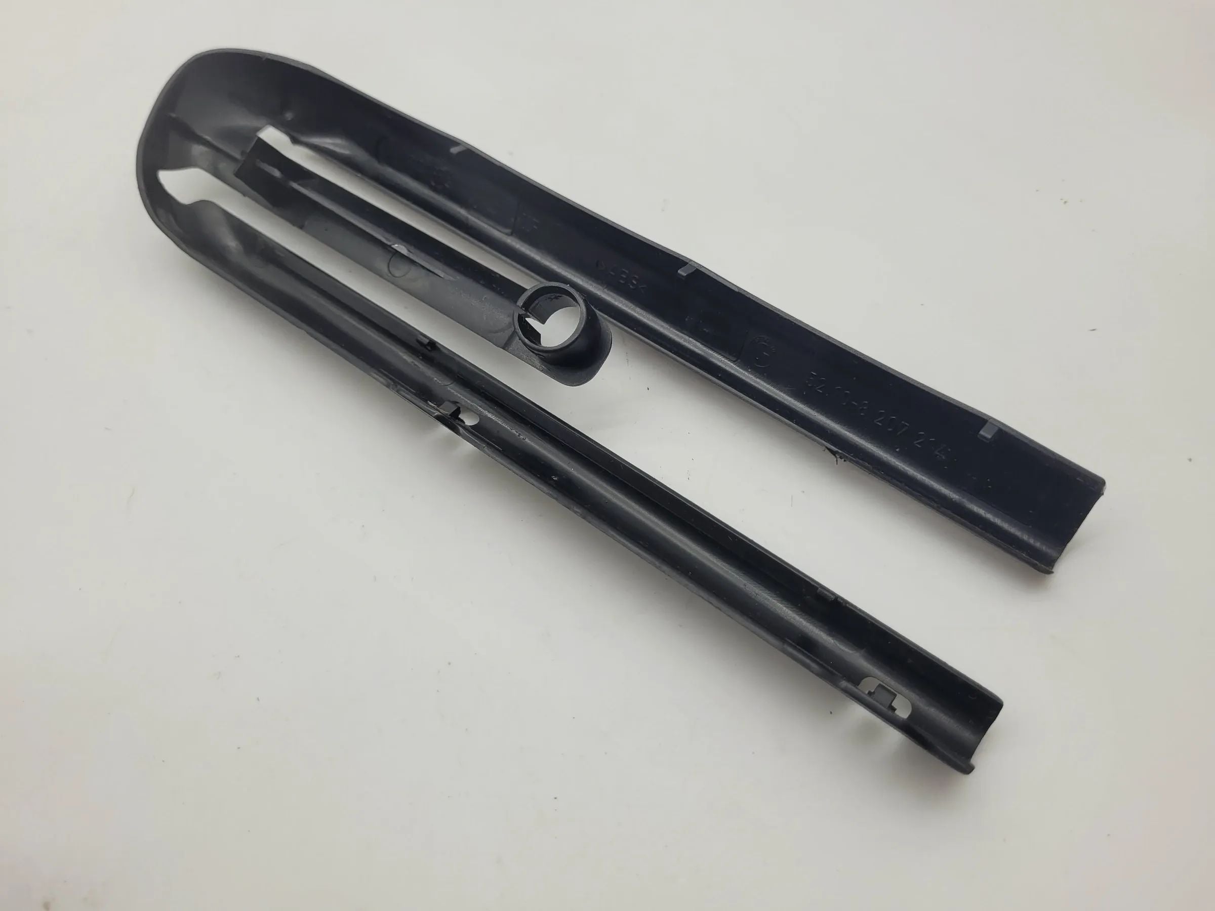 BMW 5er Touring E39 Sitzverkleidung Sitzschiene Rechts 51.10-8207214 Original