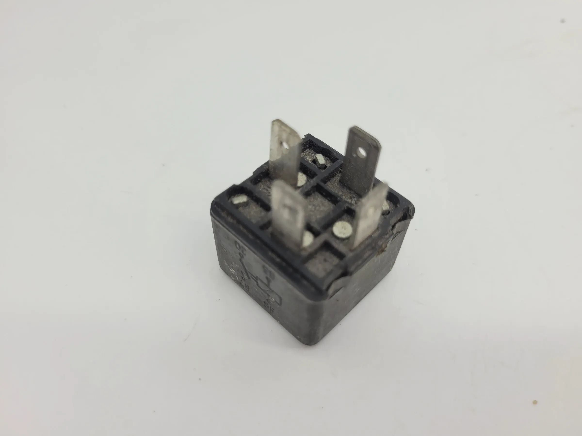 Original BMW Porsche MB VW Ford Bosch Relay Relais Kraftstoffpumpe, 0332014406