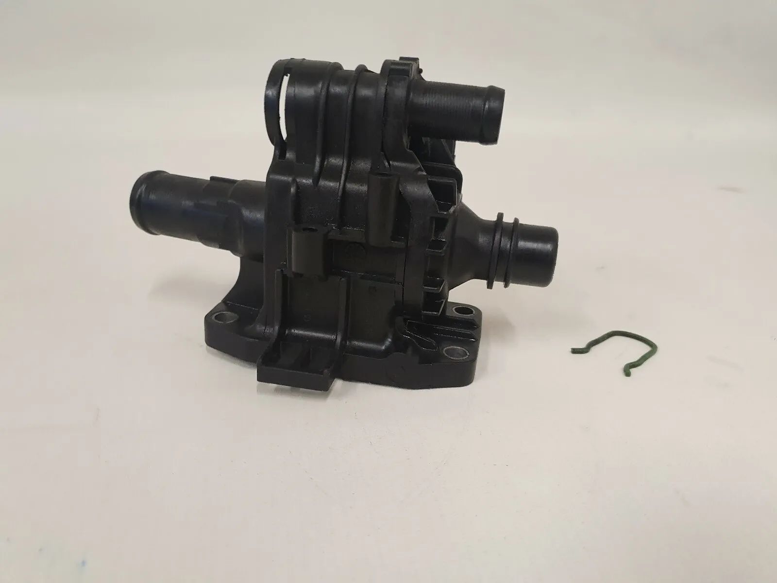 ⭐⭐ orig. Thermostat housing 9647767180 Ford Focus II 1.6 TDCI 80KW ⭐⭐ 