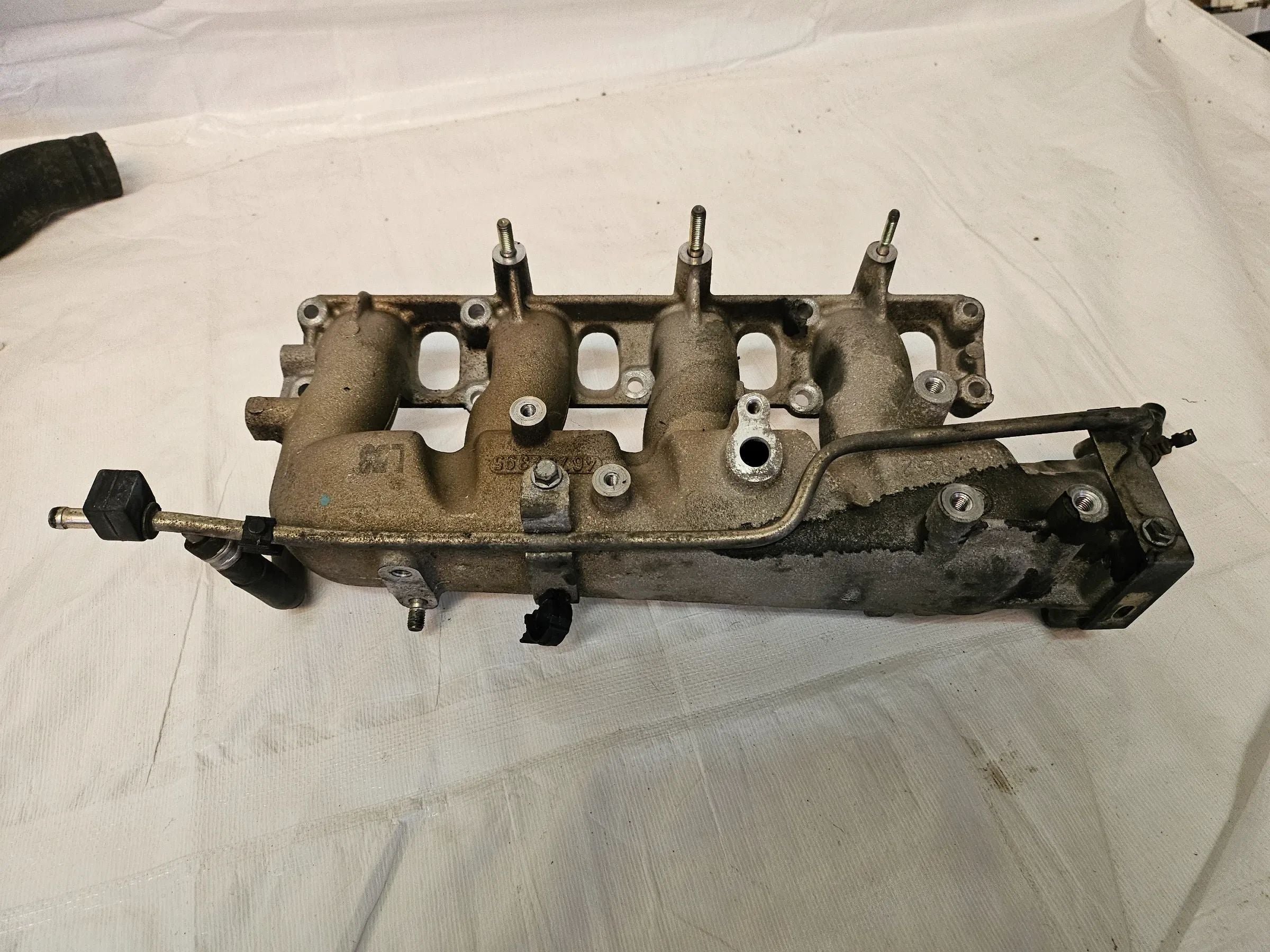 Fiat Punto 1.9 JTD 188 63 KW 85 PS Ansaugkrümmer Ansaugbrücke Original