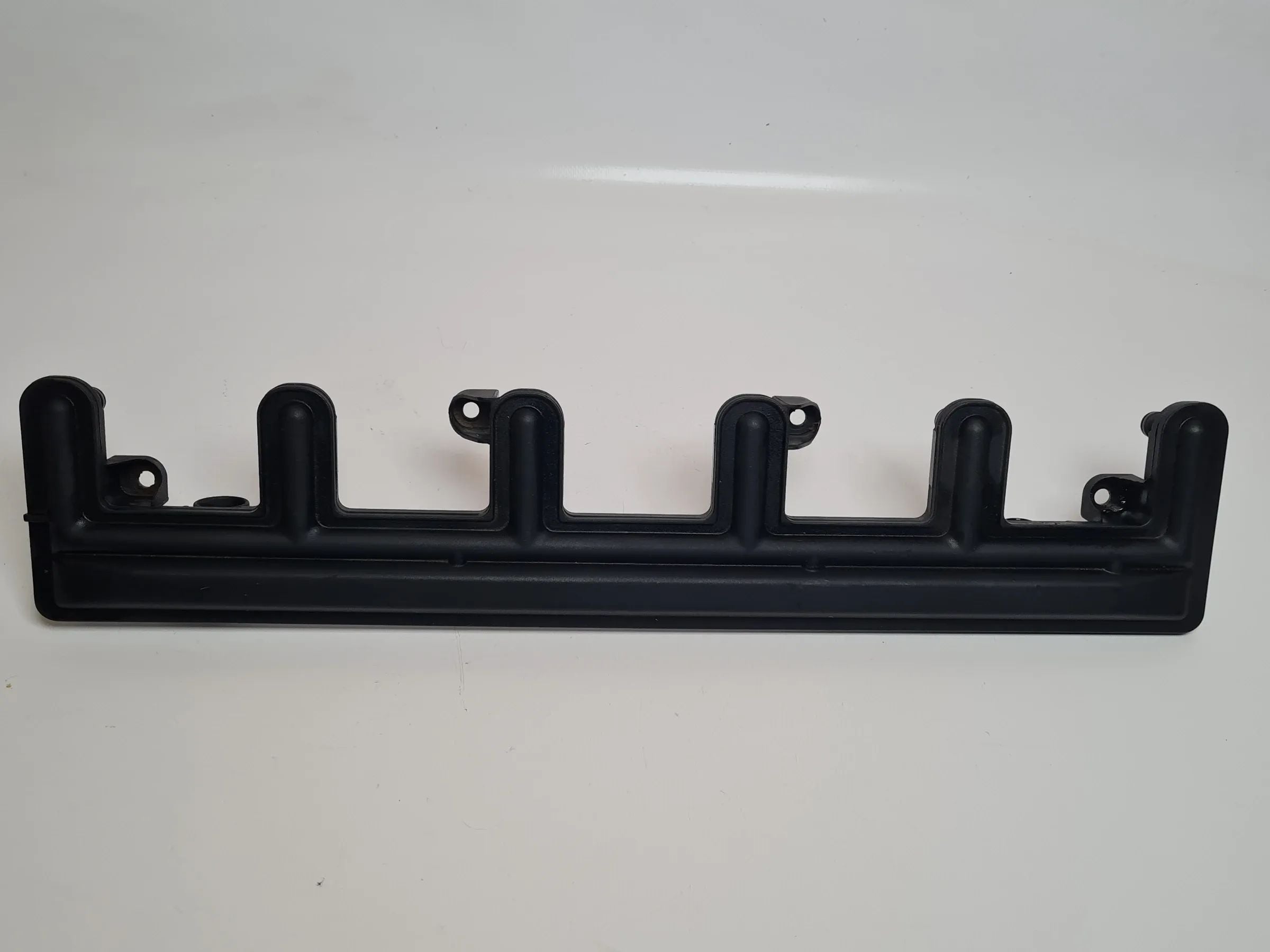 BMW E46 E53 E60 E65 E83 M54 Verteilerstück Luftverteiler Verteilerrohr 1440318