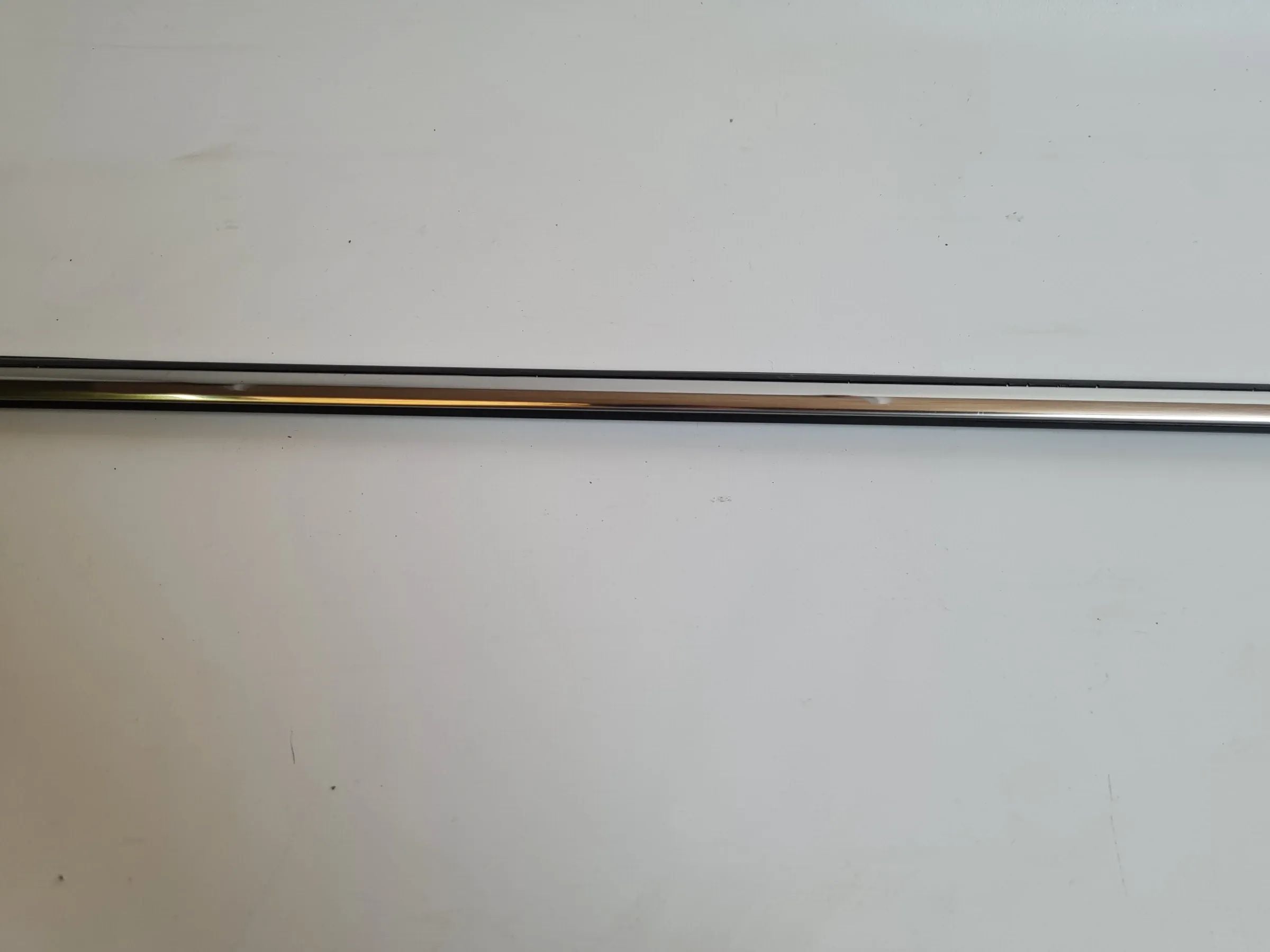 Mini One (R50/R53) Türleiste Zierleiste Rechts (an 7039866) (Original)