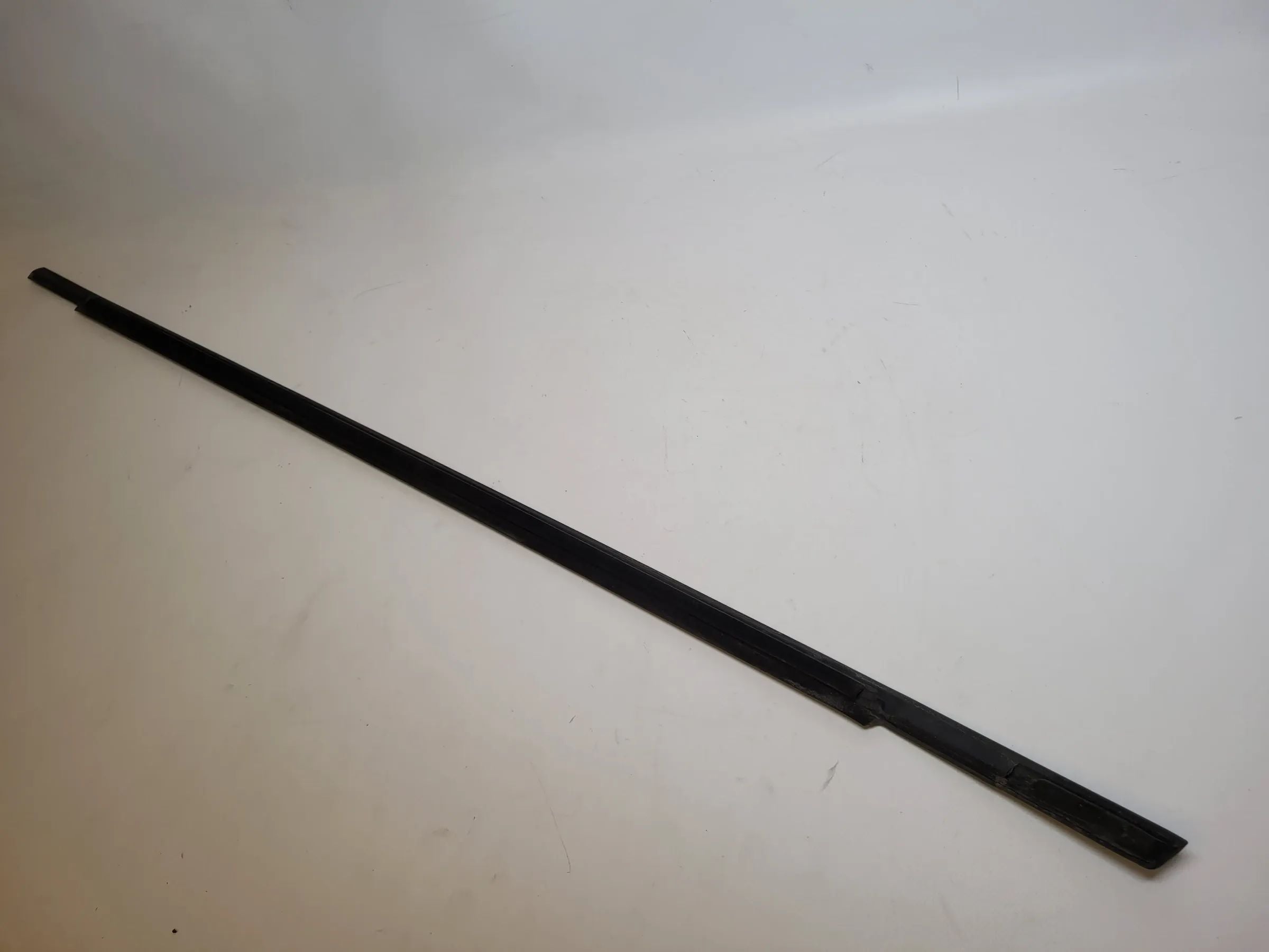 Fiat Punto Grande 199 Fensterschachtleiste Dichtung Vorne Rechts Original
