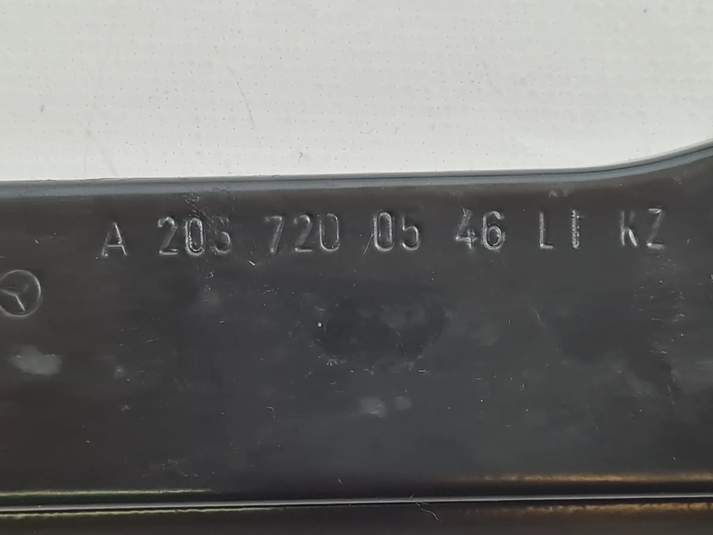 Original Mercedes C-Klasse (CL203) Fensterheber Elek. Links Vorne A2037200546