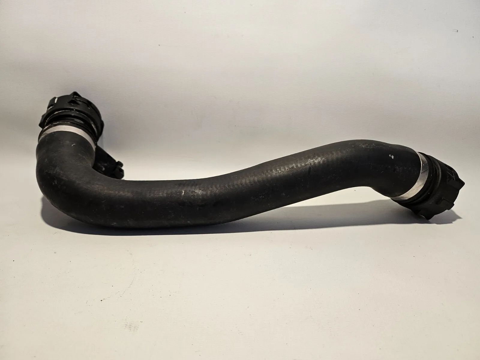 Orijinal BMW E61 525i M54 Radyatör Hortumu Soğutma Suyu Hortumu FEBI 4460