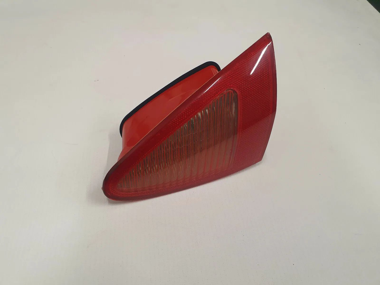 Orijinal ALFA ROMEO Sağ Arka Stop Lambası Bagaj Kapağında 46556346 / 147 93