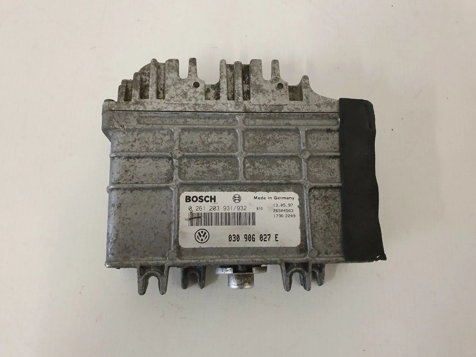 อะไหล่แท้กล่องควบคุมเครื่องยนต์ 030906027E VW Polo 6N 1.4 44KW/60PS ปี 1997 0261203931