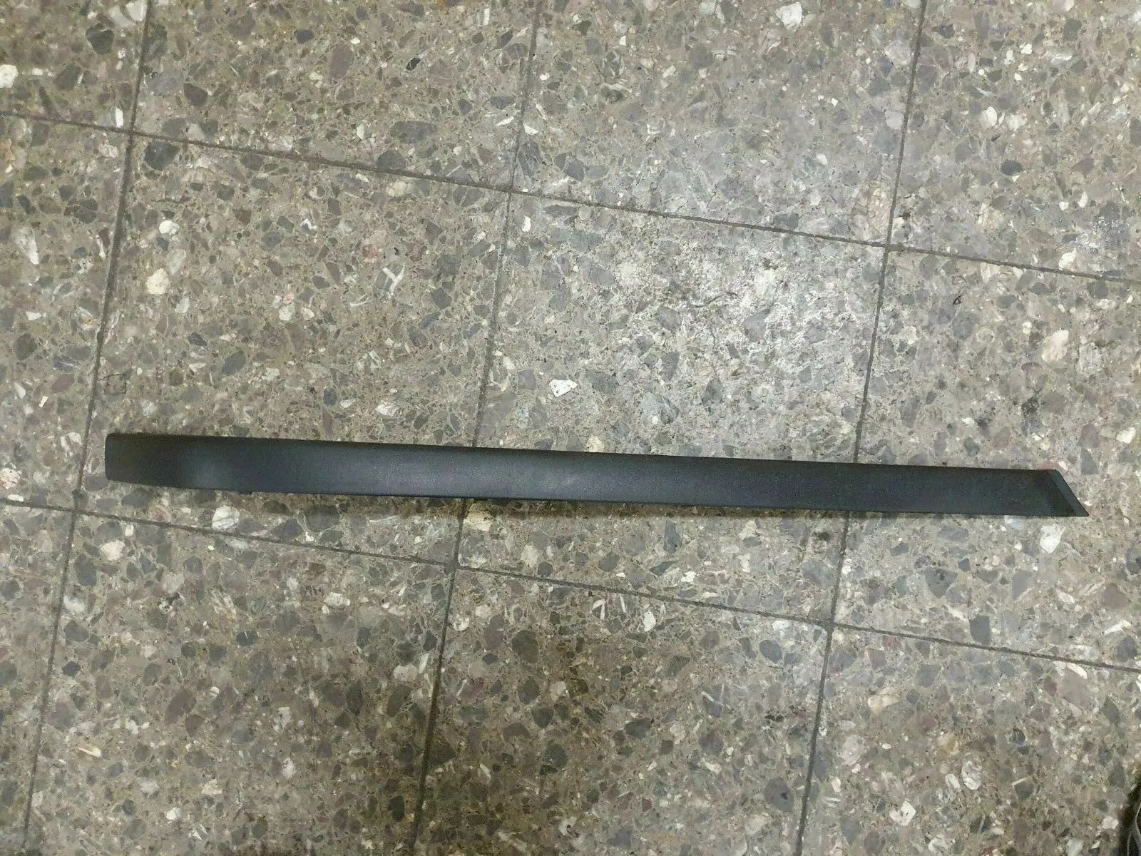 Oryginalna Listwa Zderzaka Tylnego Lewa BMW 8184507 e39 Limo