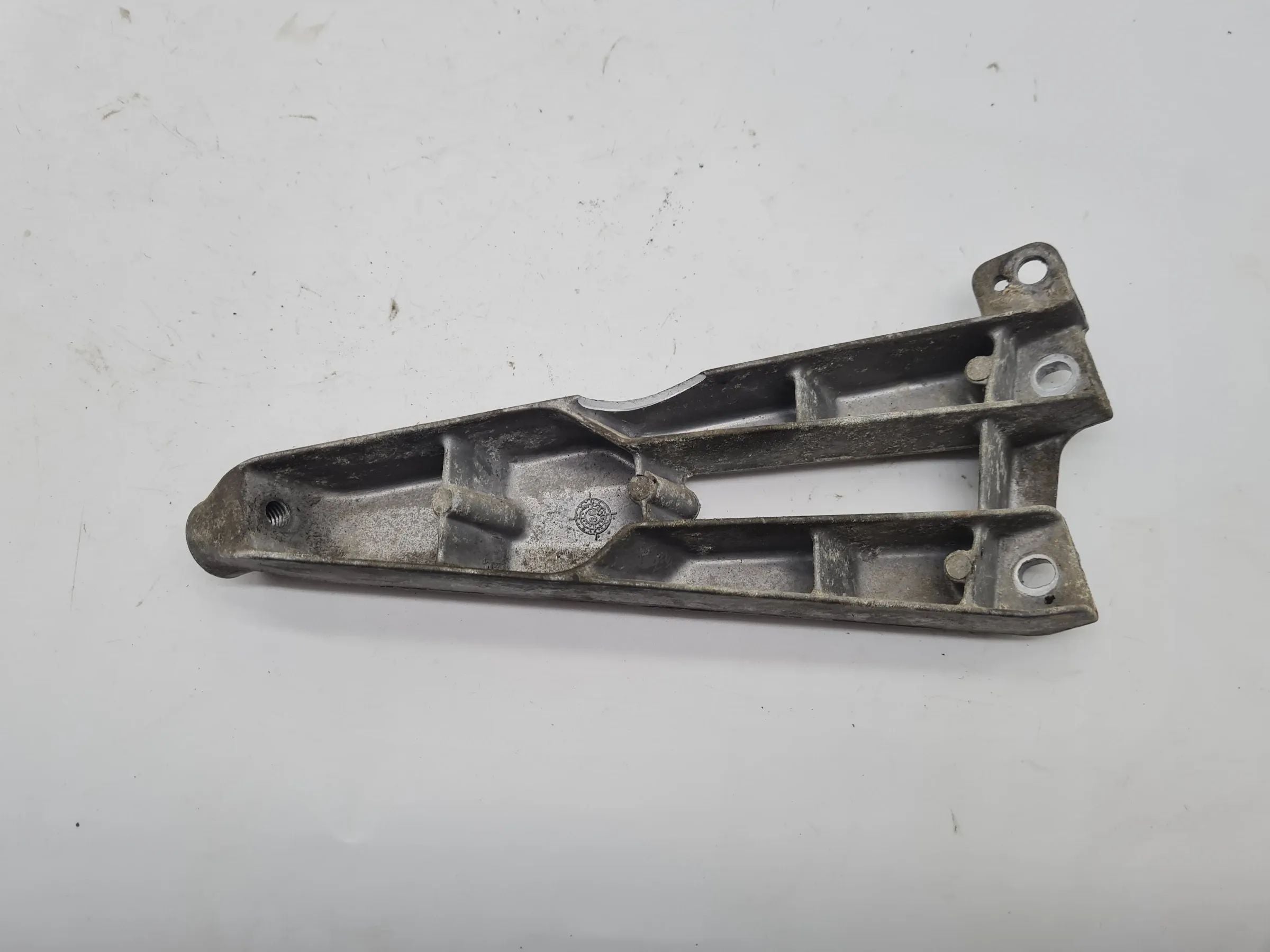 แท่นยึดมอเตอร์ Mercedes C-Klasse CL203 แท้ รุ่น A1112361395