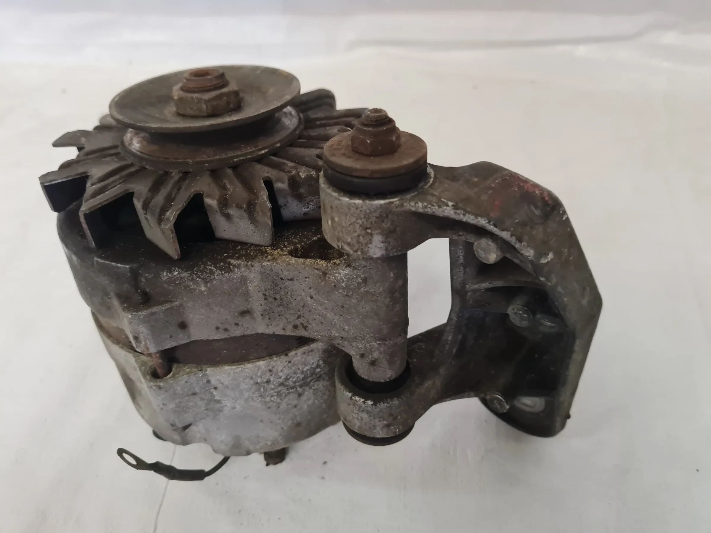 Original Opel Ascona B/Kadett E 1.3/1.6 Lichtmaschine 0290800062