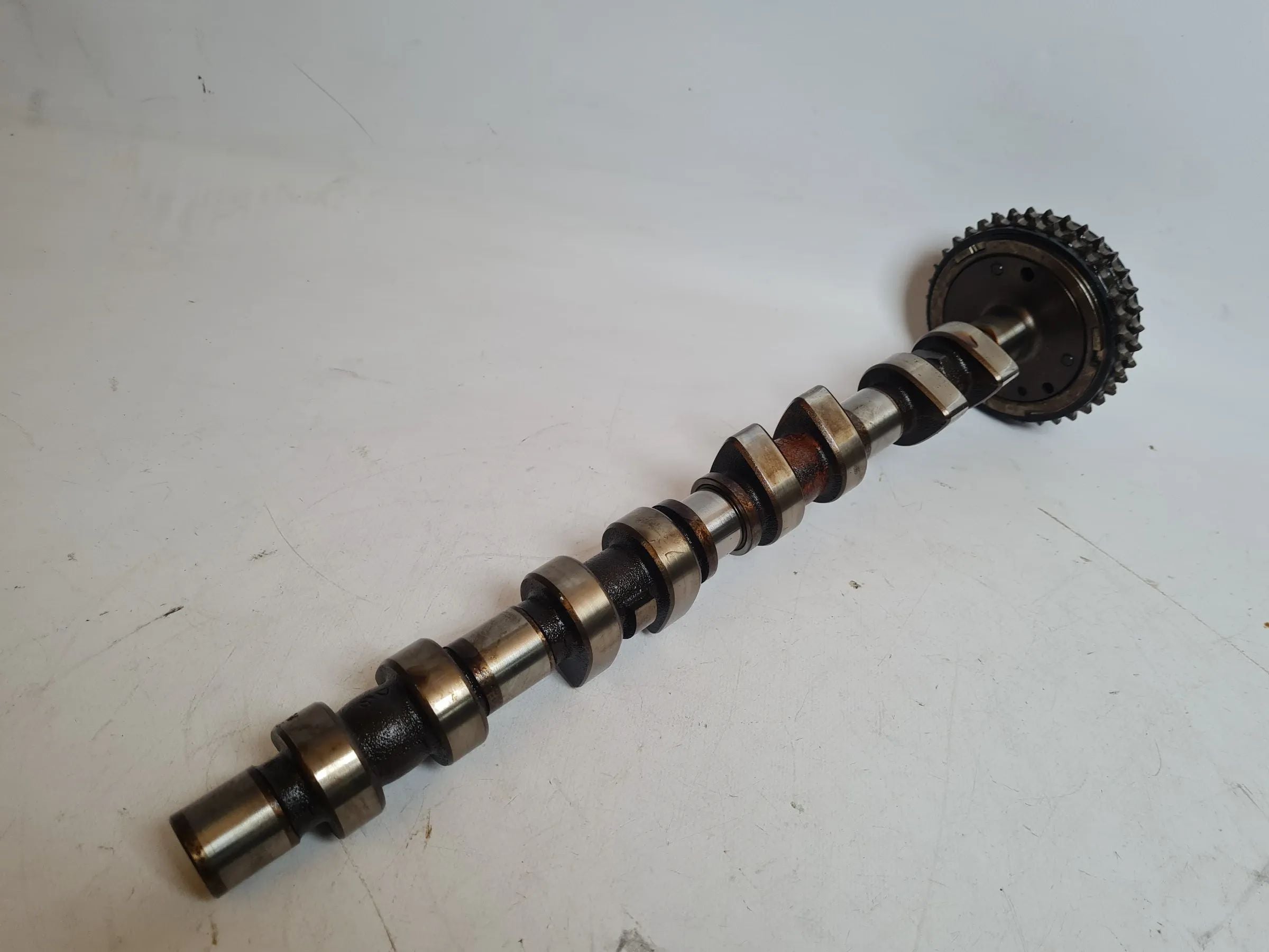 Original Mercedes C-Klasse CL203 Auslassnockenwelle M111.951 R1113601