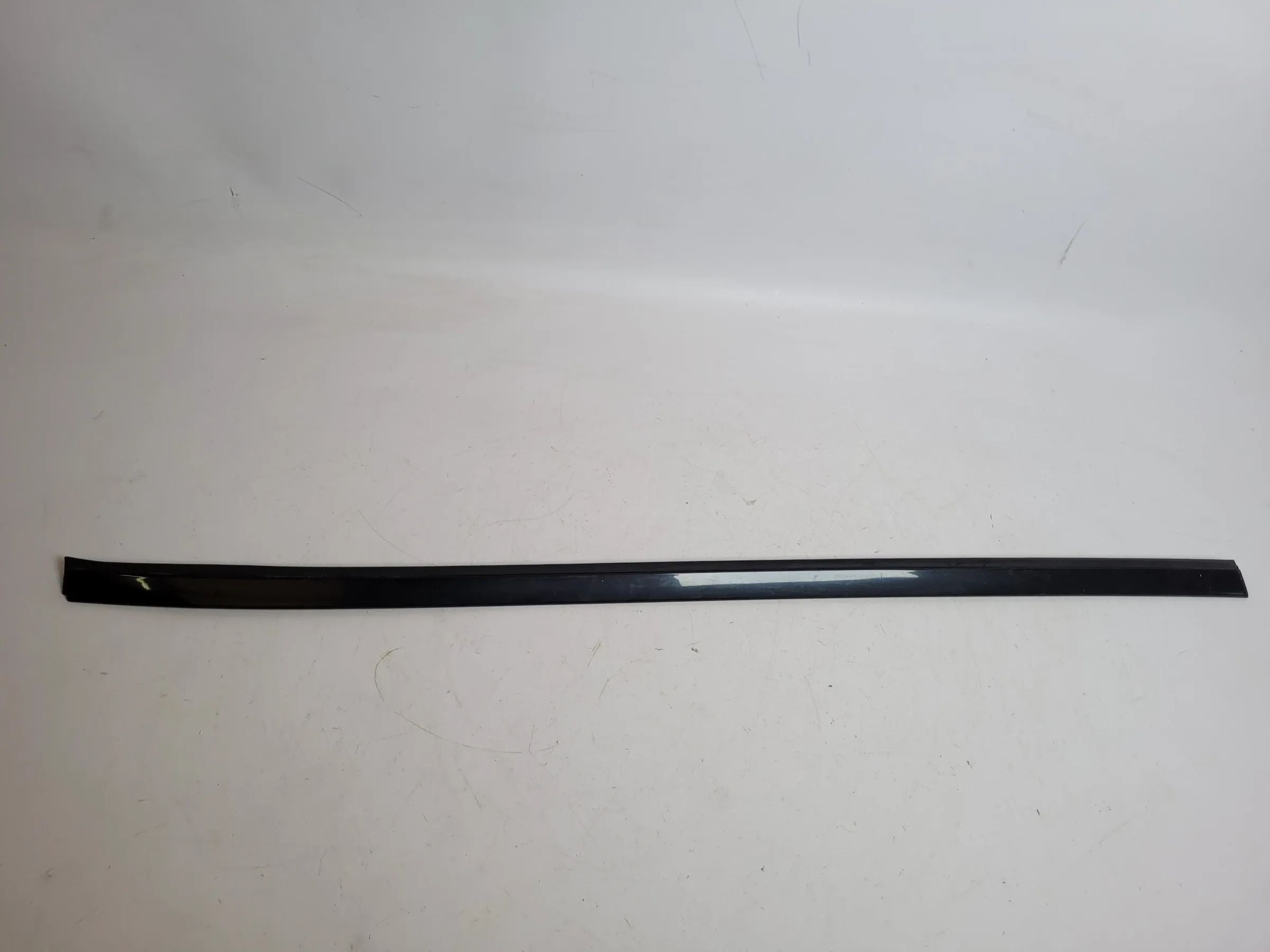 Original Mercedes C-Klasse (CL203) Leiste Wasserabweiser Links A2036908762