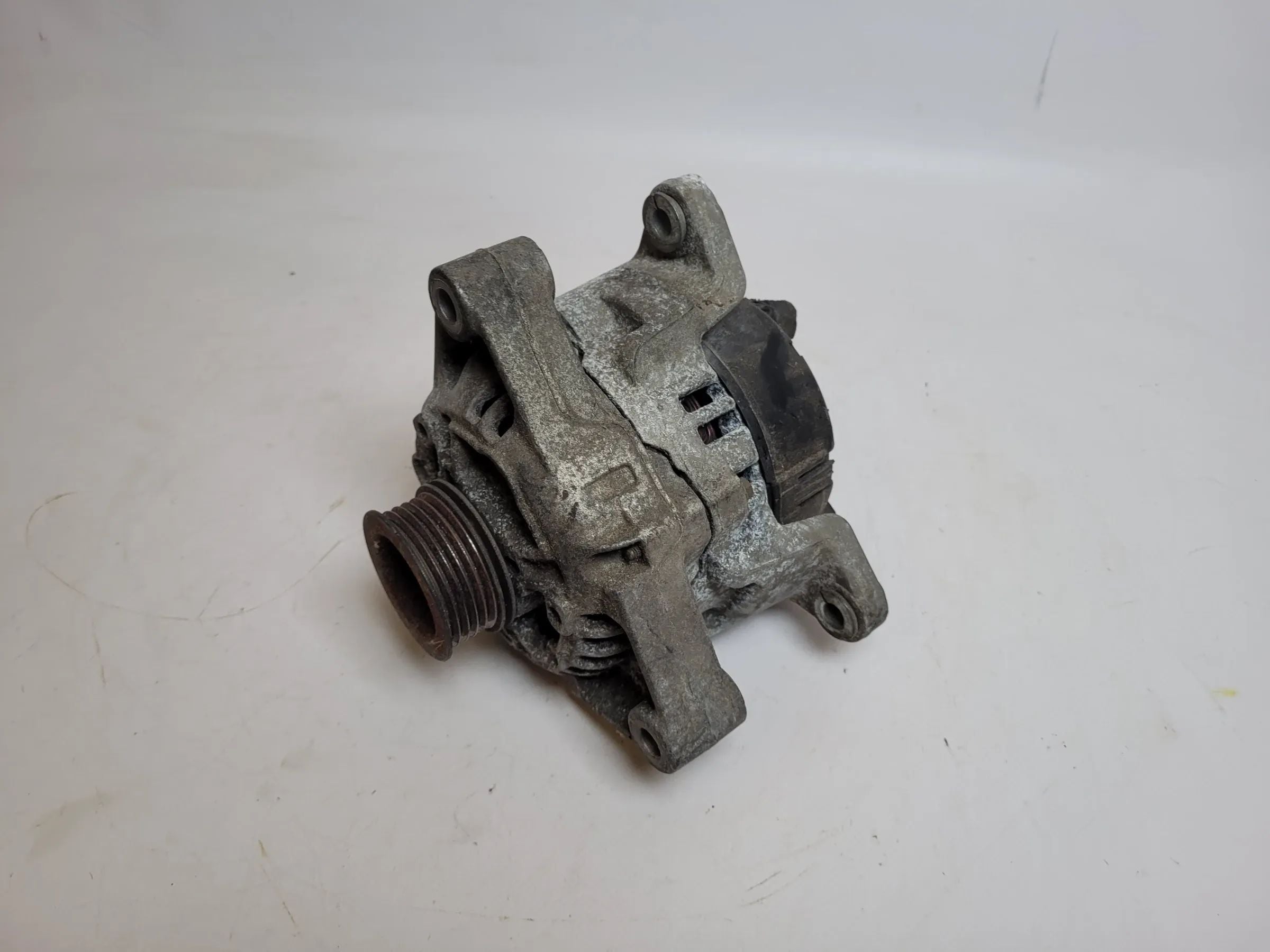 Original Opel Corsa B S93 Lichtmaschine 90561967