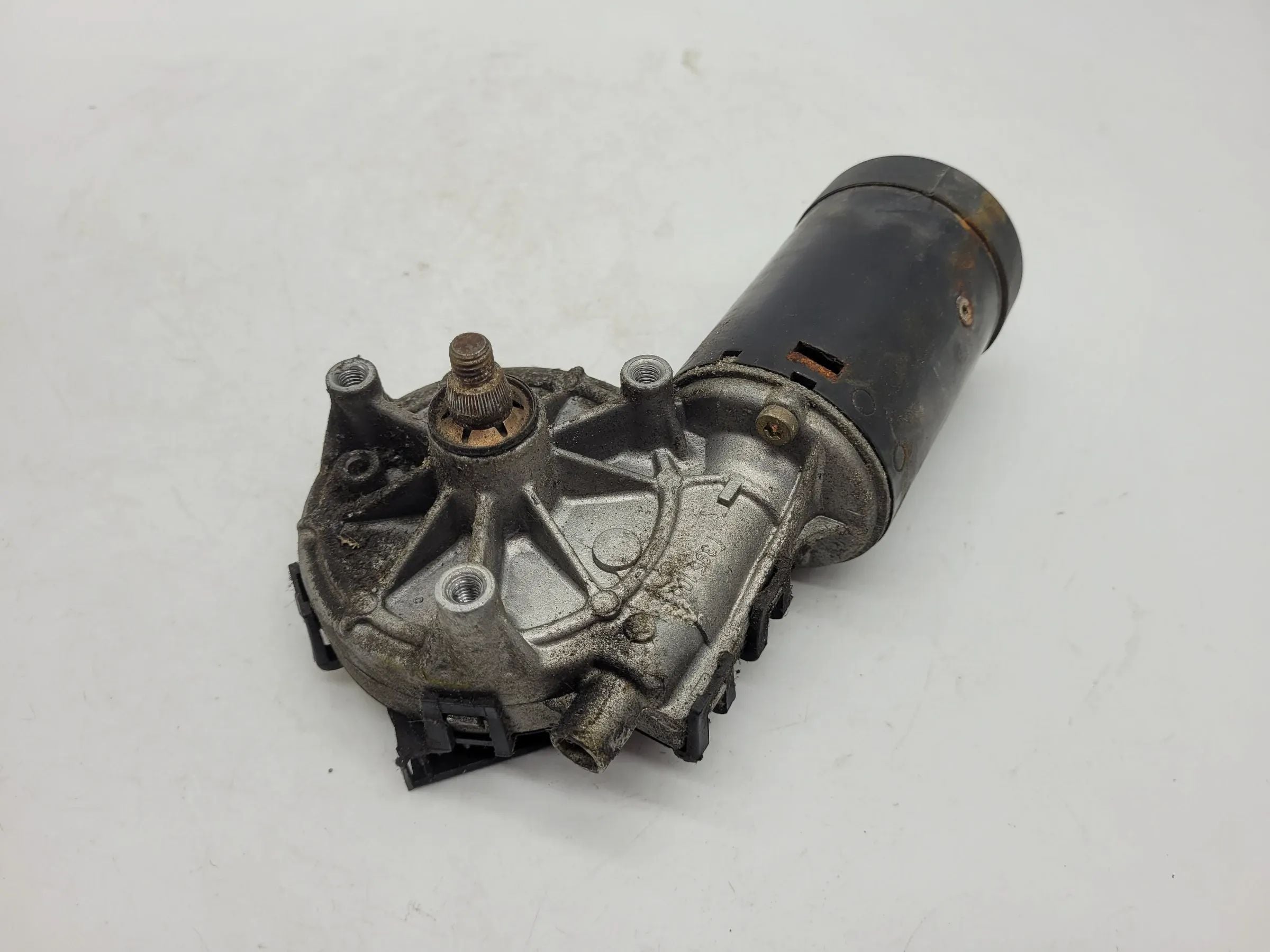 Original Mercedes-Benz E-Klasse (W210) Wischermotor Vorne 0390241420