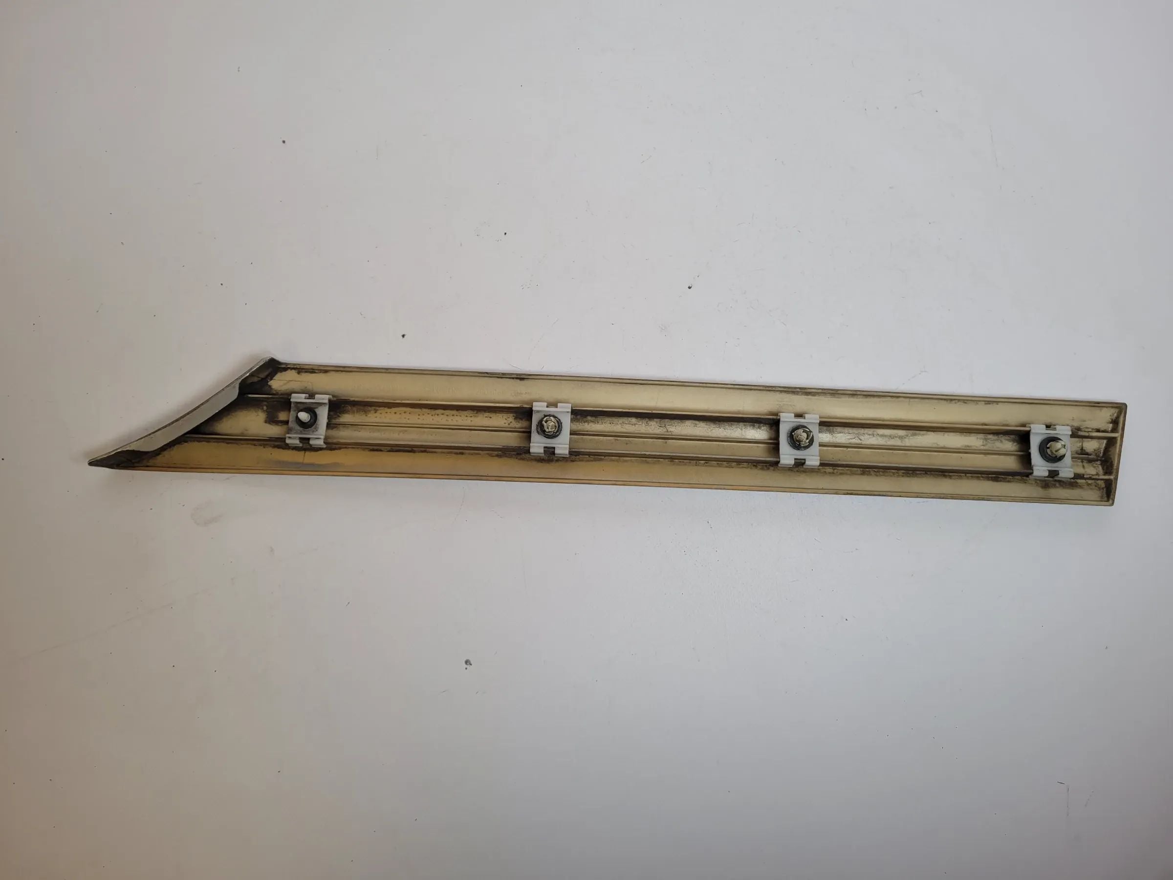 Original Mercedes-Benz C-Klasse (W203) Zierleiste Rechts Hinten A2036900862