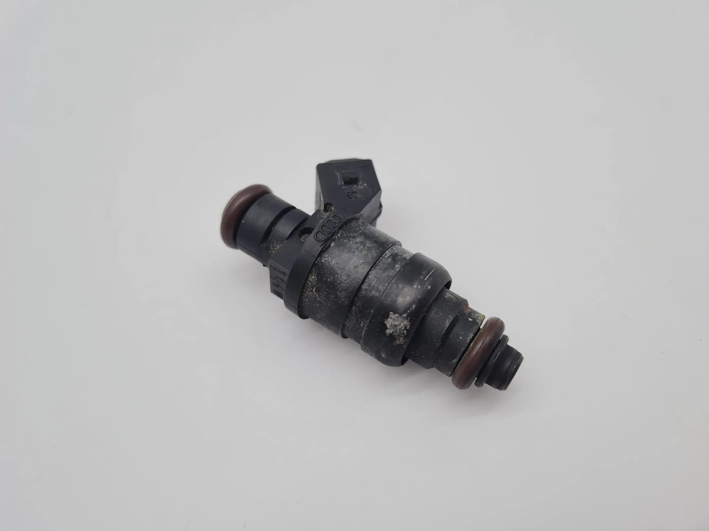 Original Audi A6 (4B2/4B4) 2.4 V6 121KW AGA Injektor Einspritzdüse 078133551AC