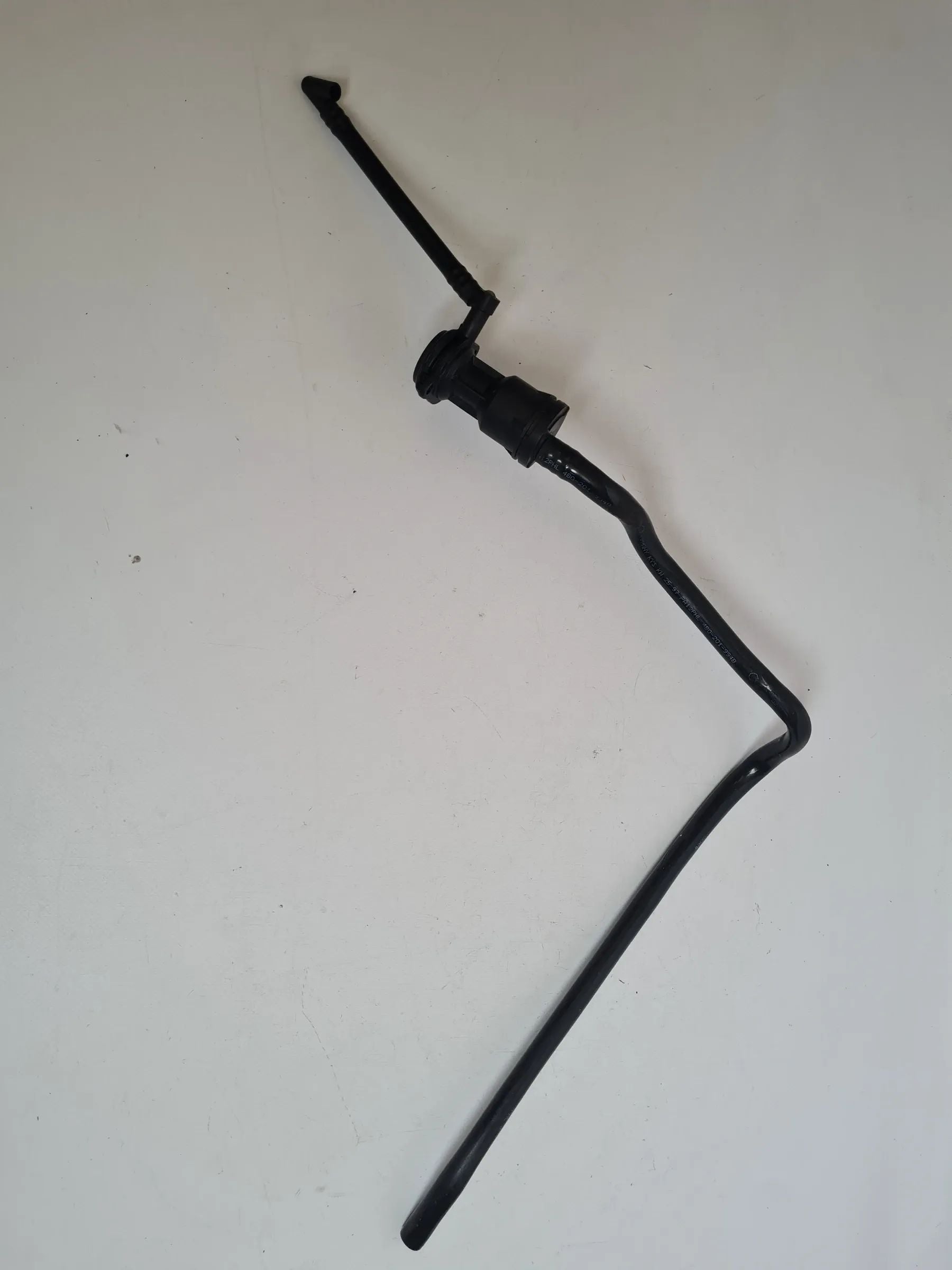 Original Audi A6 (4B2/4B4) 2.4 V6 Unterdruckleitung Rohr Schlauch 4B0201994B