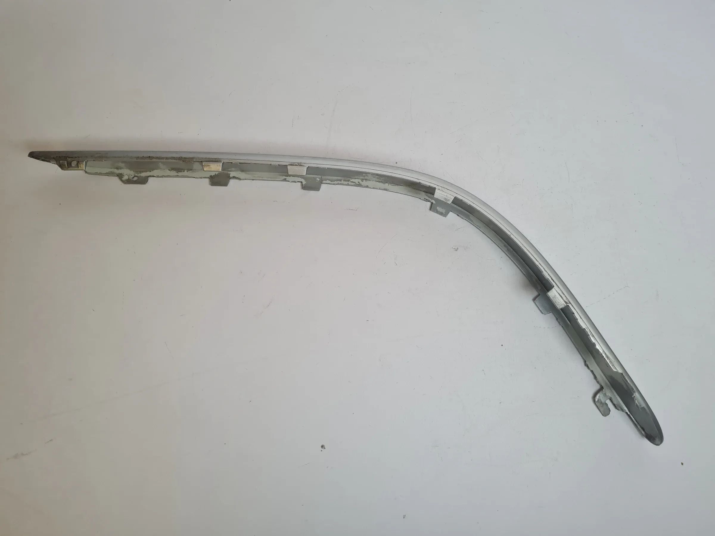 Original Mercedes-Benz C-Klasse (W203) Zierleiste Stoßstange Links, A2038854321