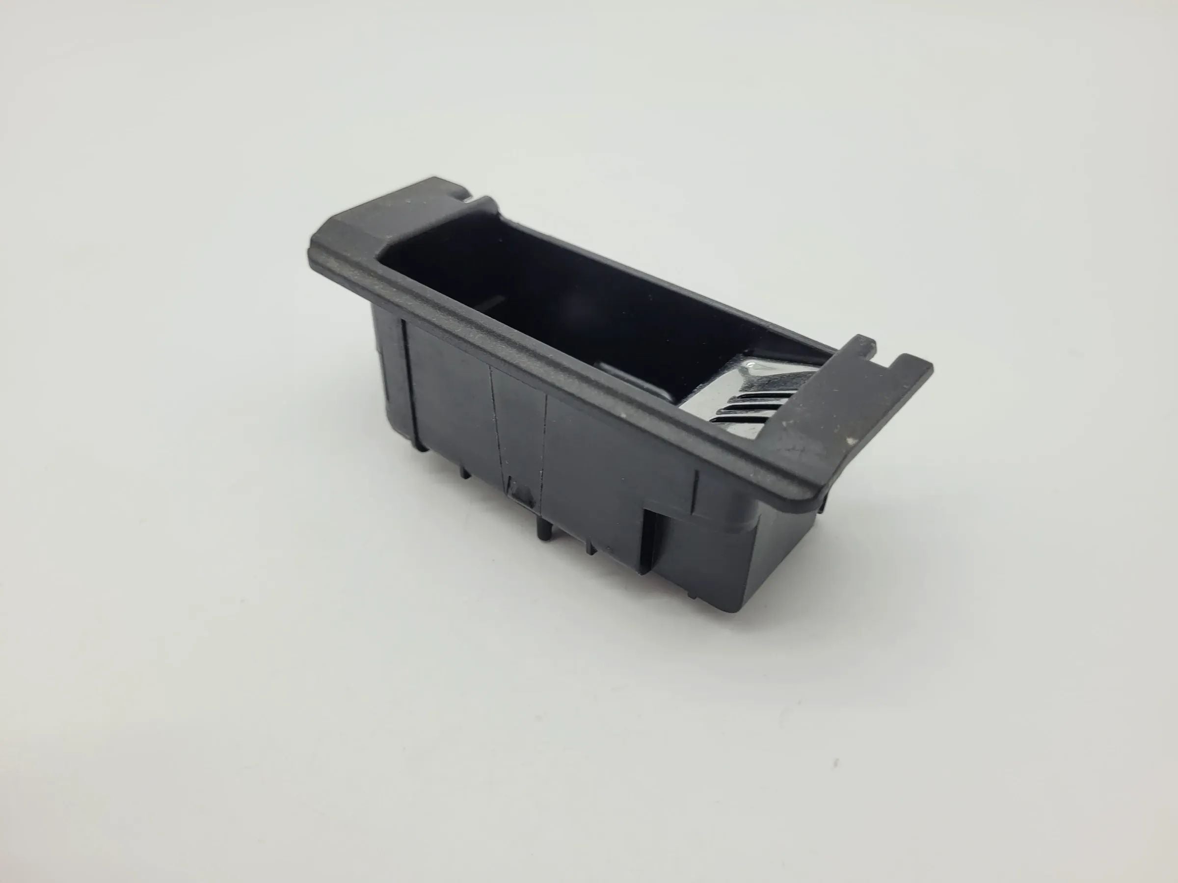 Original Audi A6 (4B2/4B4) Aschenbechereinsatz 4B0857405
