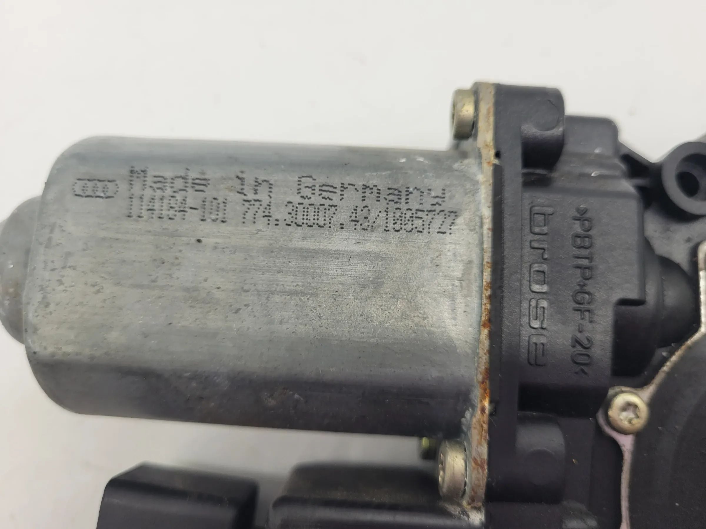 Original Audi A6 (4B2/4B4) Fensterheber Motor Links Hinten 4B0959802B