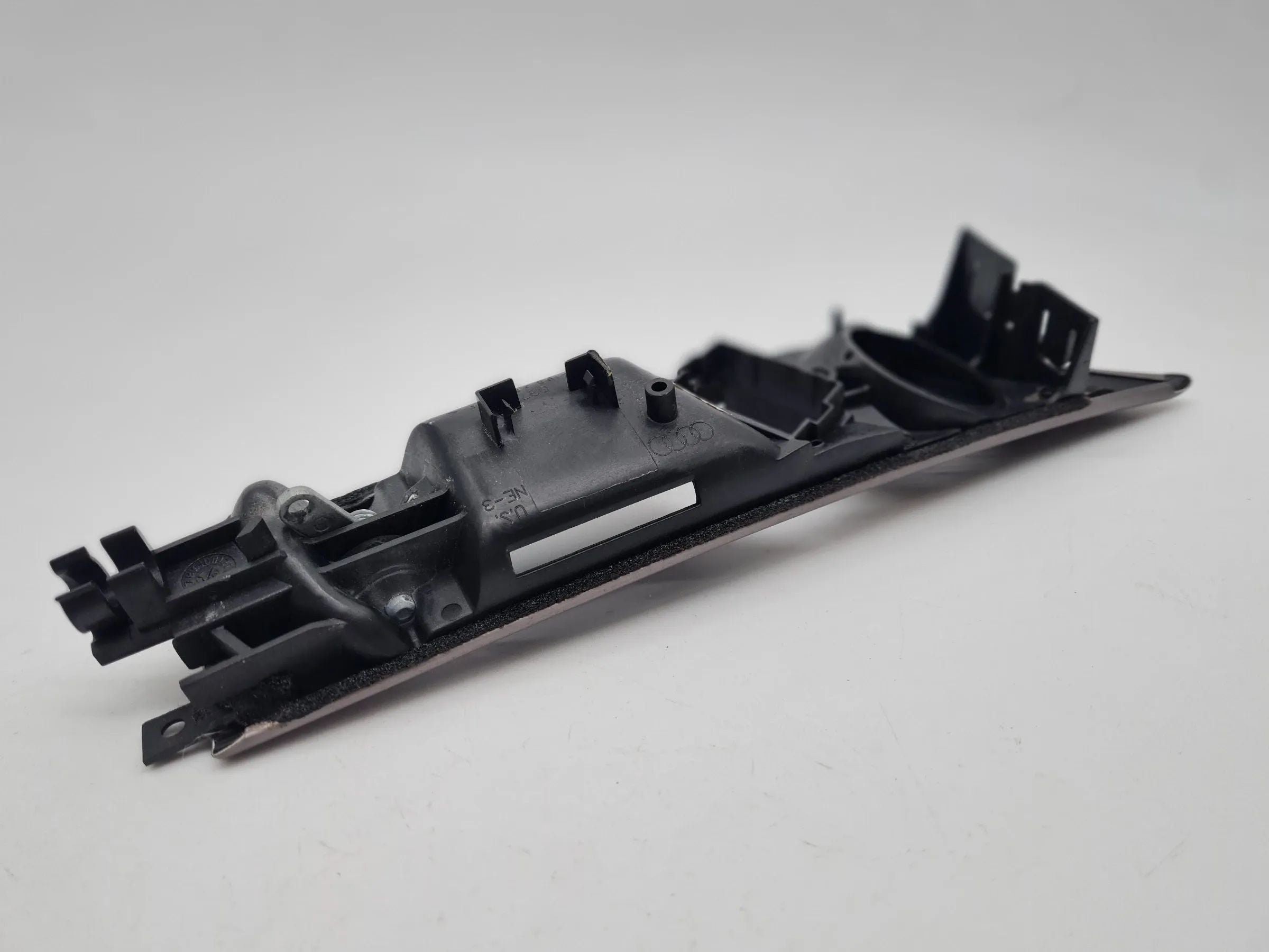 Original Audi A6 (4B2/4B4) Türgriff Vorne Links Innen 4B0837019