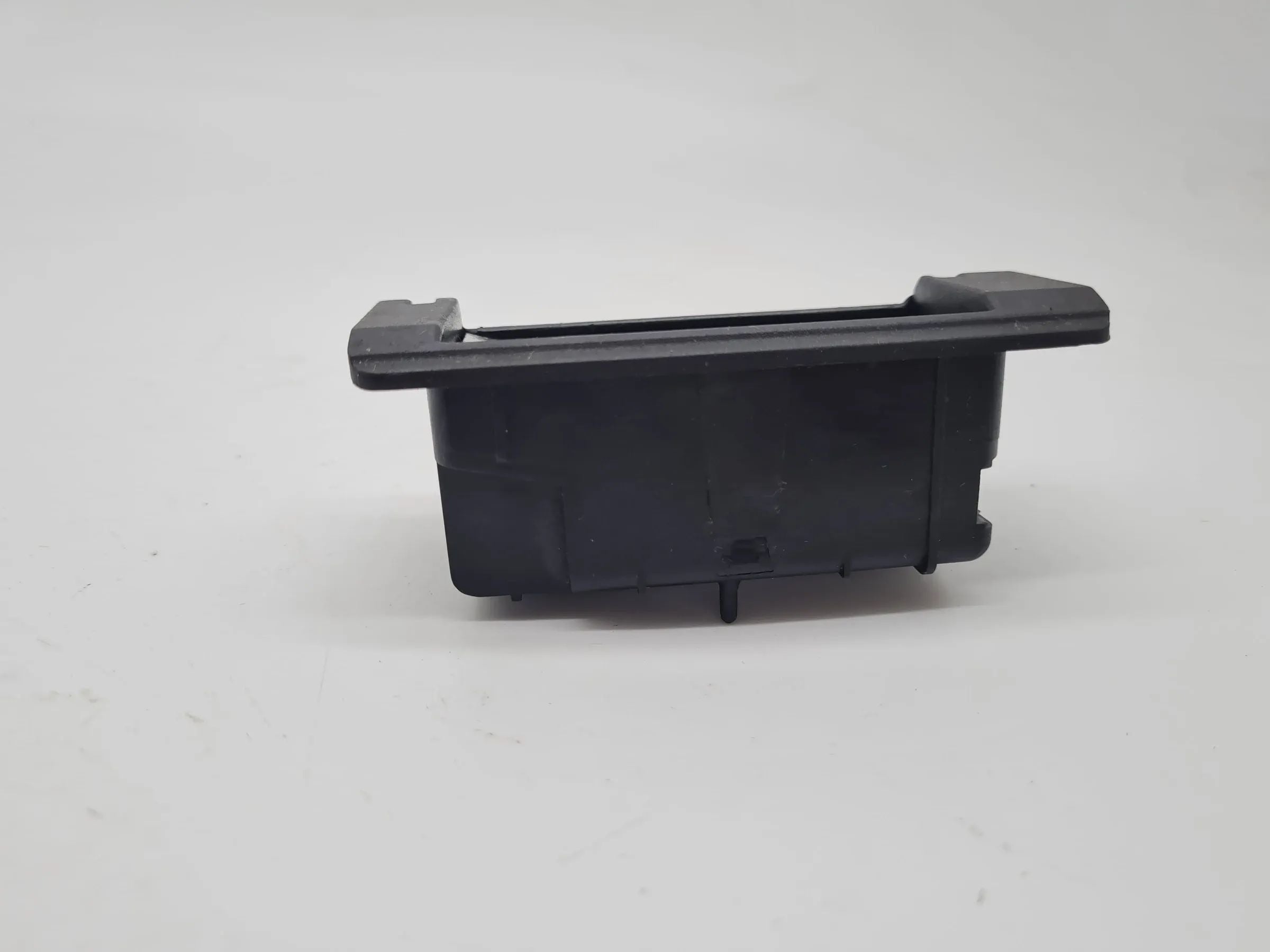 Original Audi A6 (4B2/4B4) Aschenbecher Tür Hinten Rechts 4B0857406