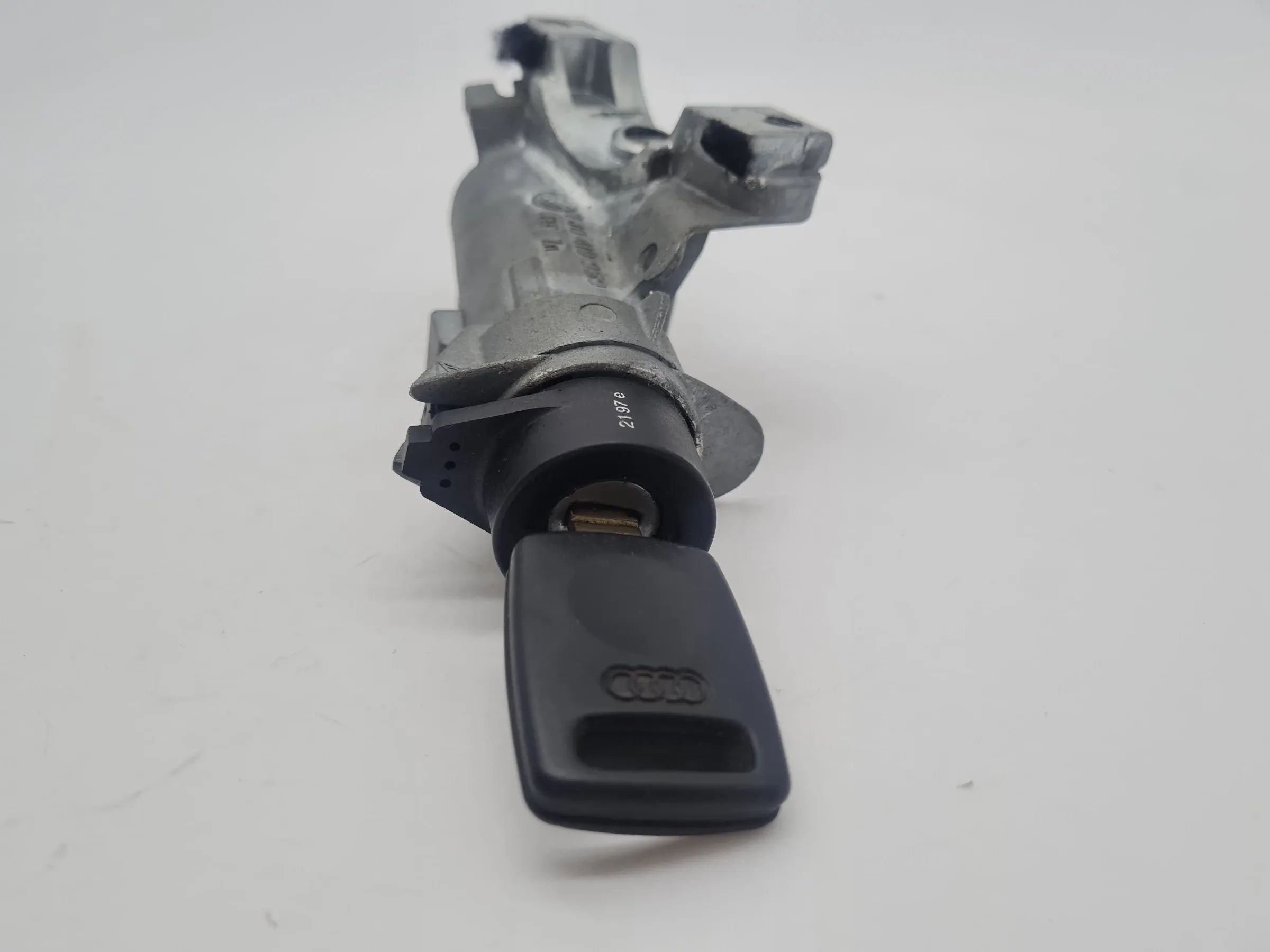 Original Audi A6 (4B2/4B4) Zündschloss mit Schlüssel 1J0419959