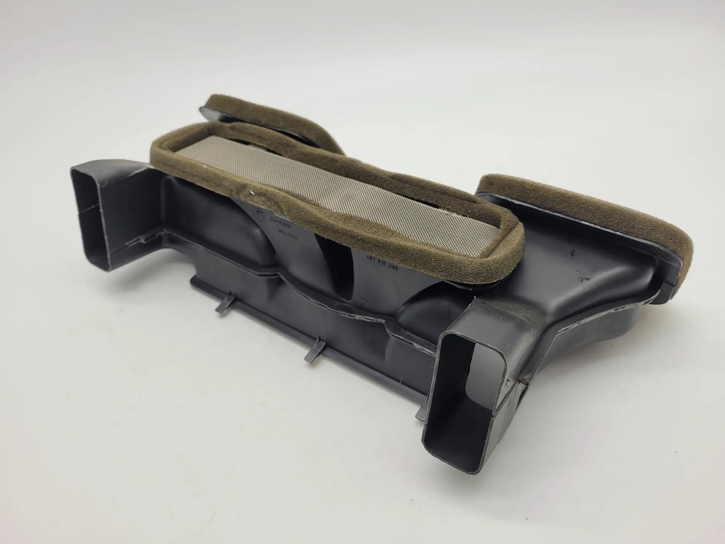 Original Audi A6 (4B2/4B4) Luftkanal Luftführung 4B1819389