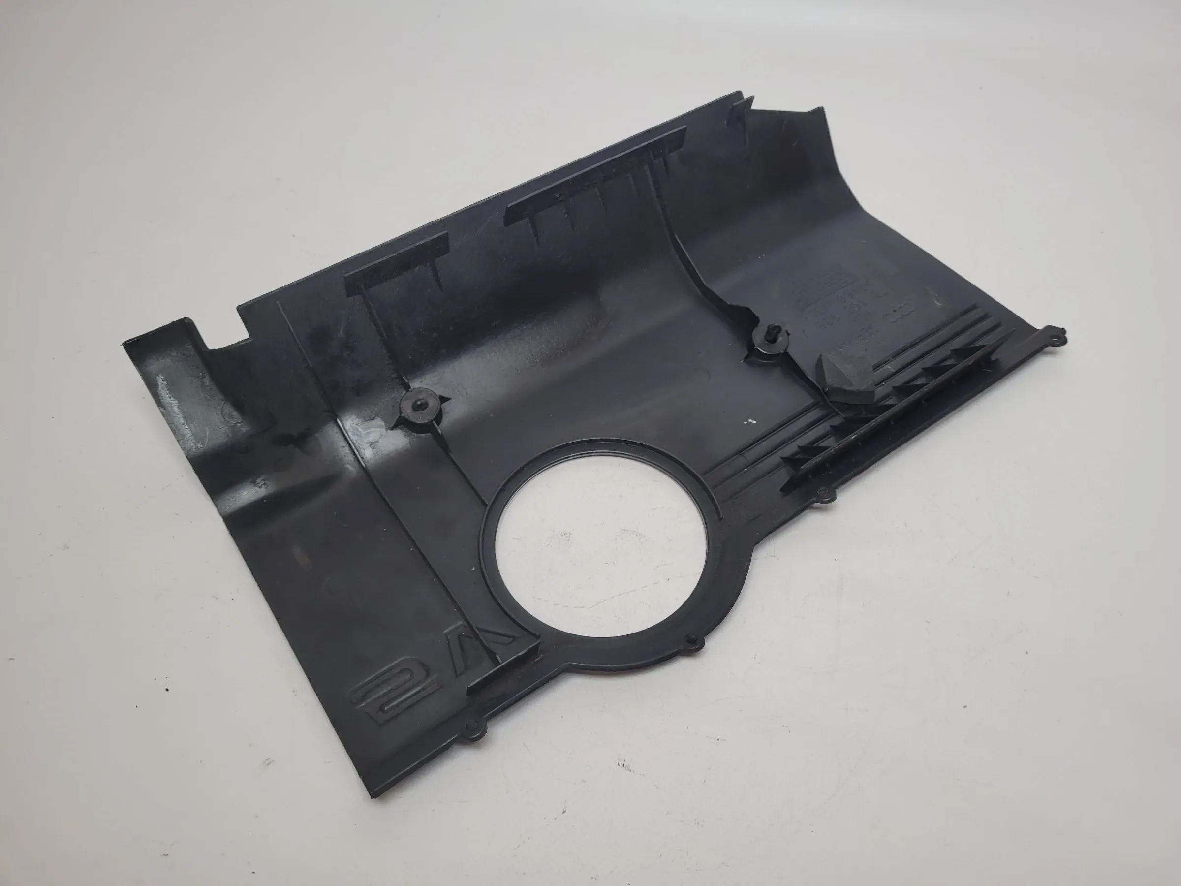 Original Audi A6 (4B2/4B4) 2.4 V6 Motorabdeckung 07803935J