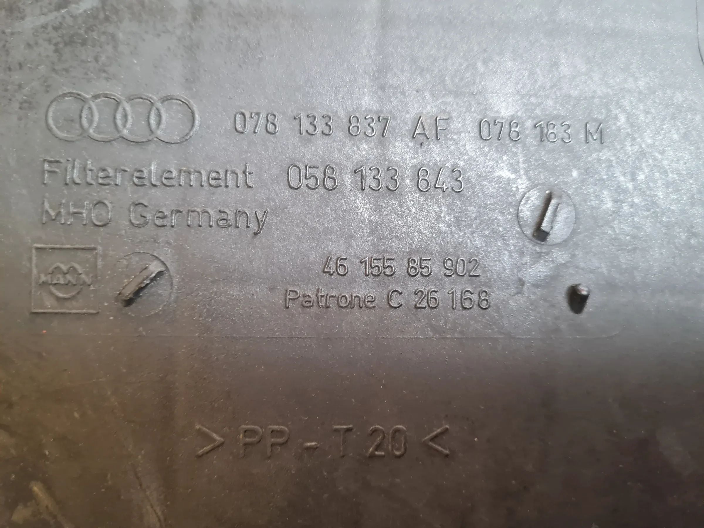 Original Audi A6 (4B2/4B4) Luftfilterkasten Luftfiltergehäuse 078133837AF