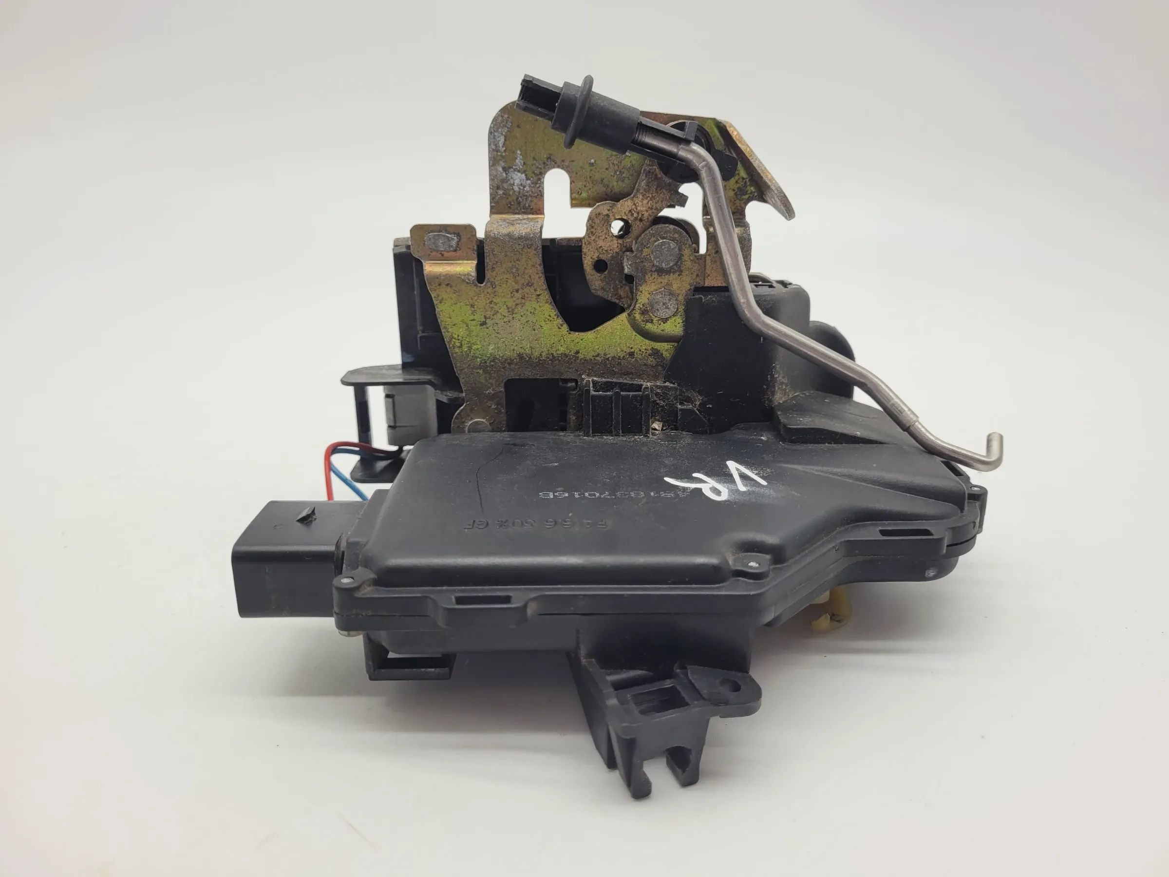 Original Audi A6 (4B2/4B4) Türschloß Stellmotor ZV Vorne Rechts 4B1837016B