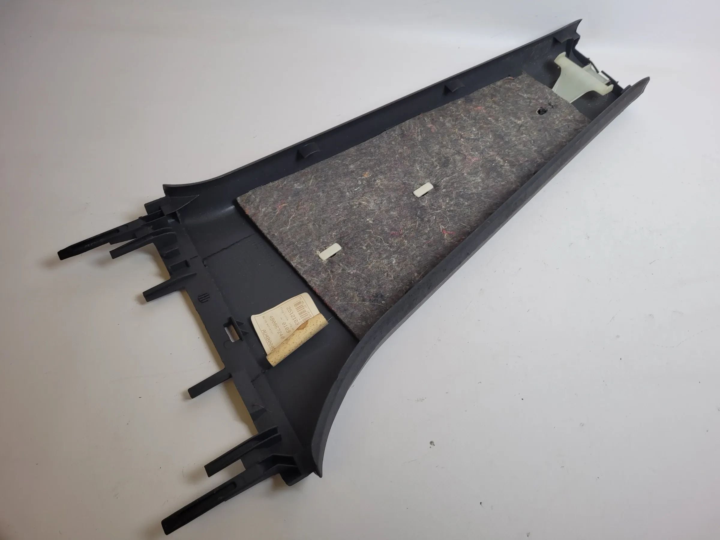 Original Audi A6 (4B2/4B4) Verkleidung B-Säule Rechts Unten 4B0867240