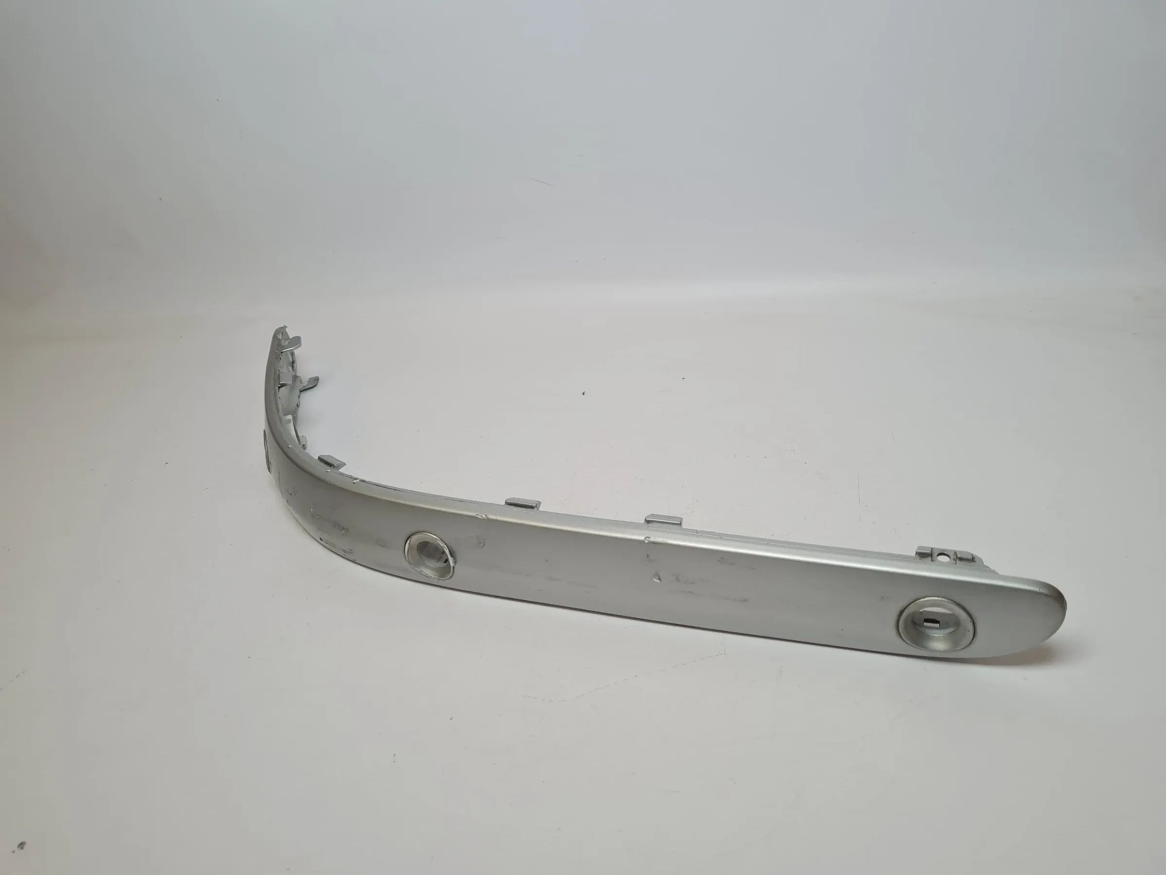 Original Mercedes-Benz C-Klasse (W203) Zierleiste Stoßstange Links A2038854321