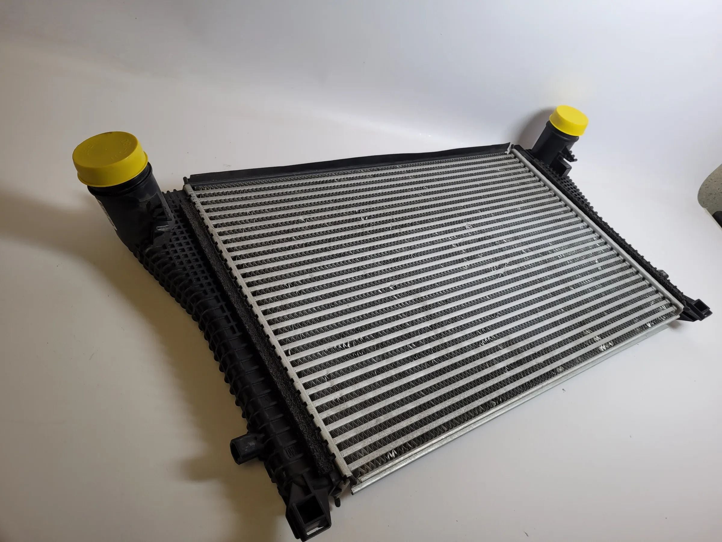 Original VW/Audi/Skoda Golf VII /Tiguan/Octavia III Ladeluftkühler 5Q0145803K