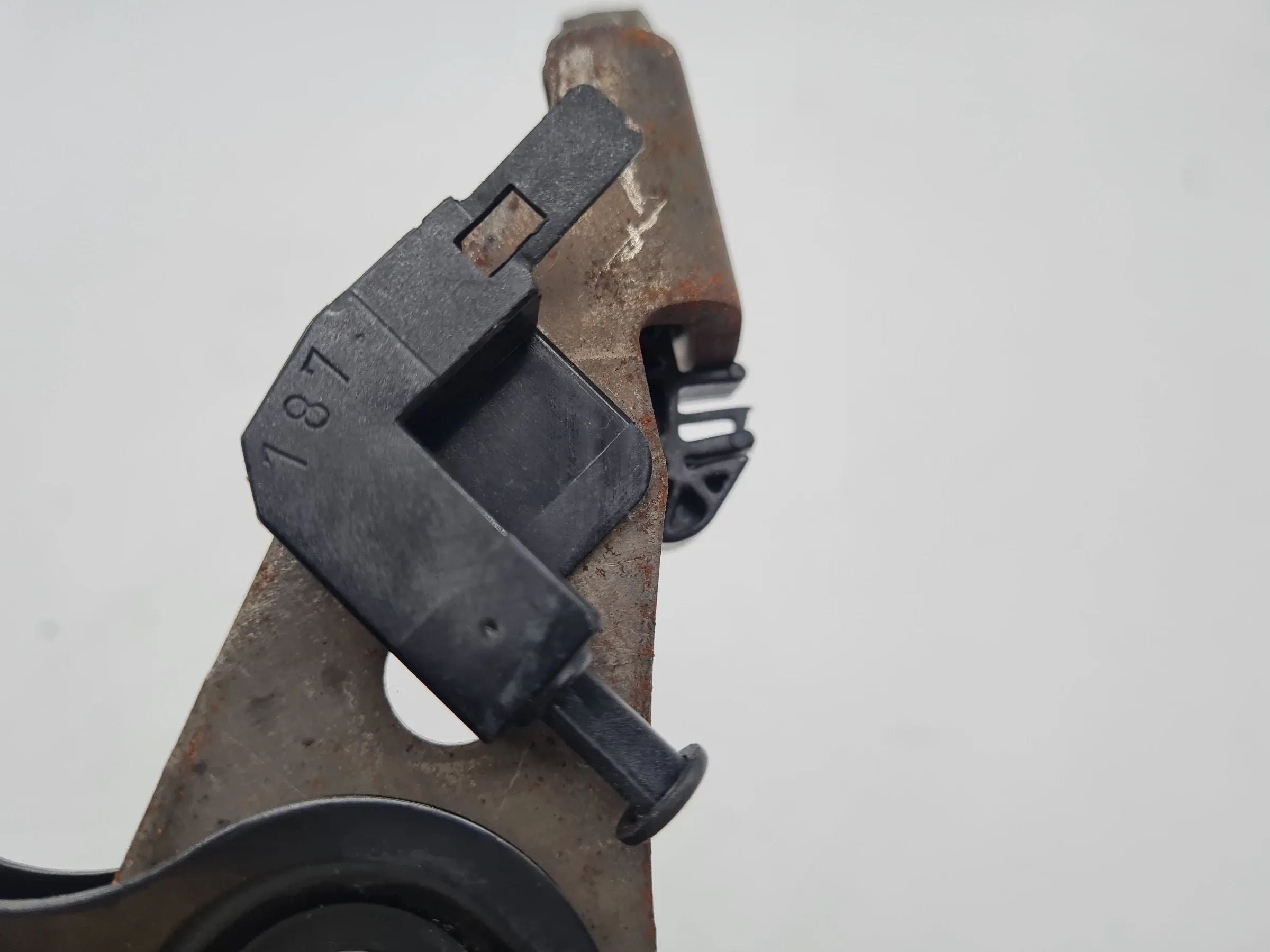 Original Audi A6 (4B2/4B4) Handbremshebel Handbremse 4B0962258A