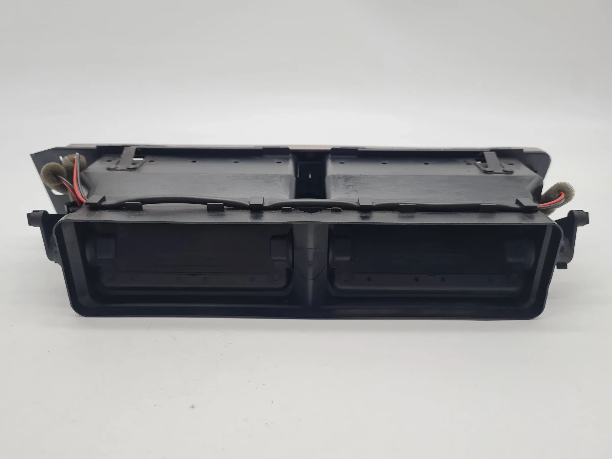 Original Audi A6 (4B2/4B4) Luftausströmer Luftdüse Mitte Vorne 4B1820951