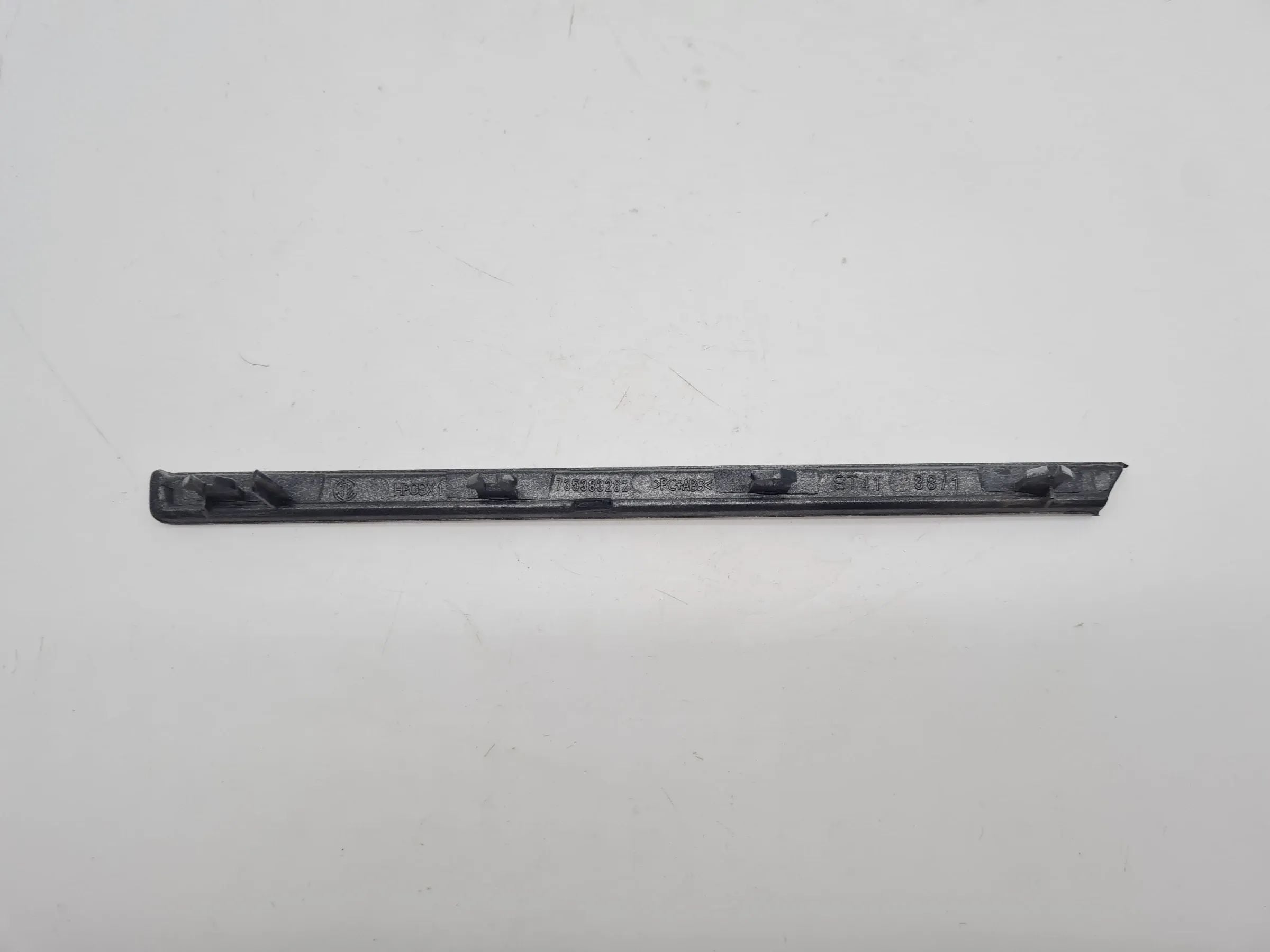 Original Fiat Punto Grande (199) Zierleiste Armaturenbrett 735383282