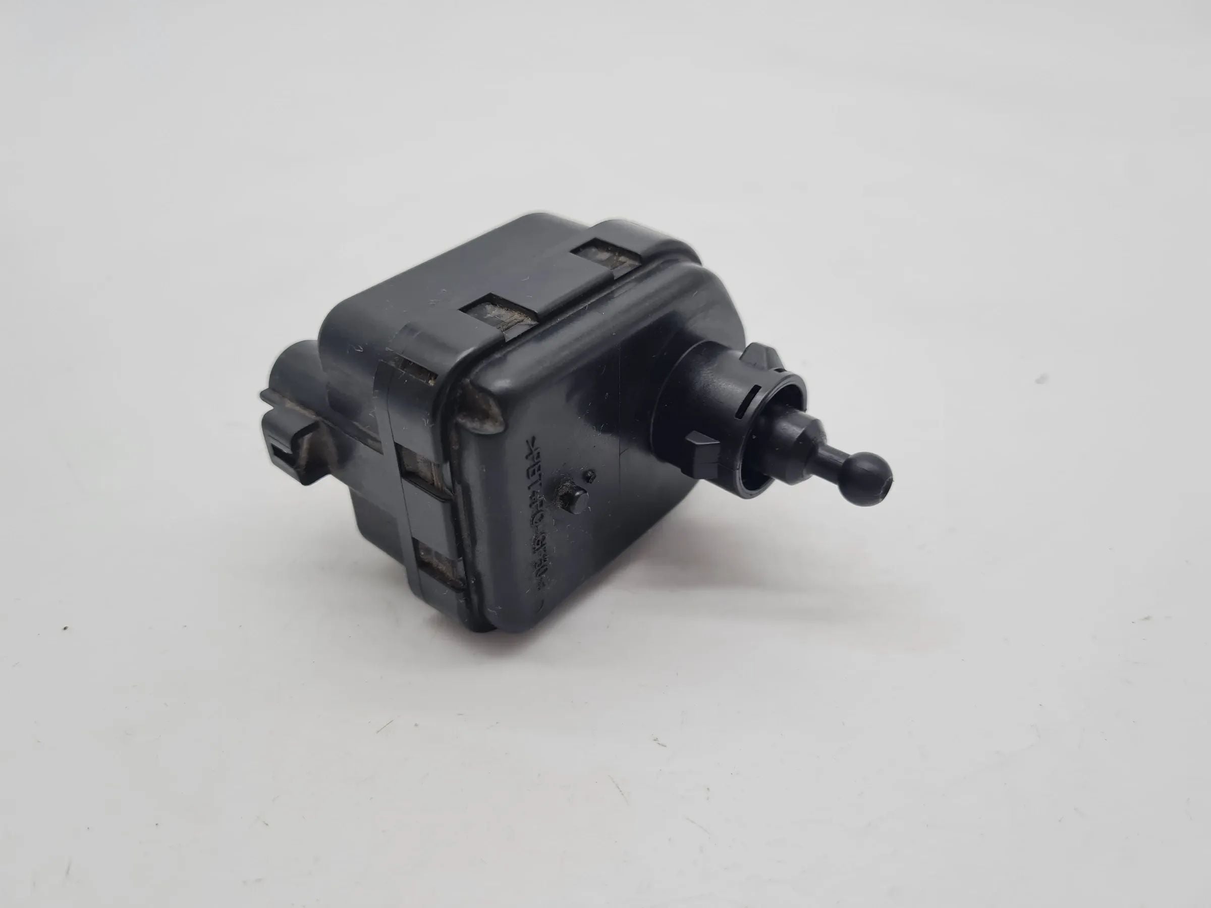 Original Daihatsu Cuore V (L7) Scheinwerfer Stellmotor LWR L/R 37221-76661