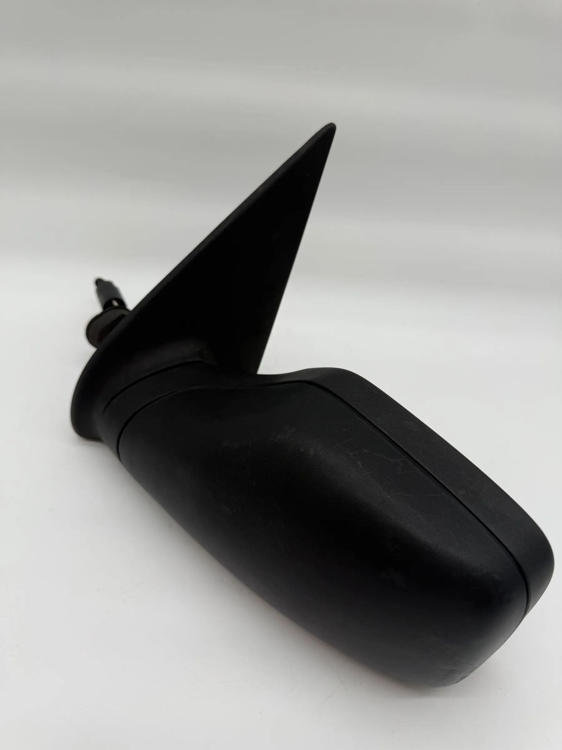 PEUGEOT 106 exterior mirror left manual, black cp2635000