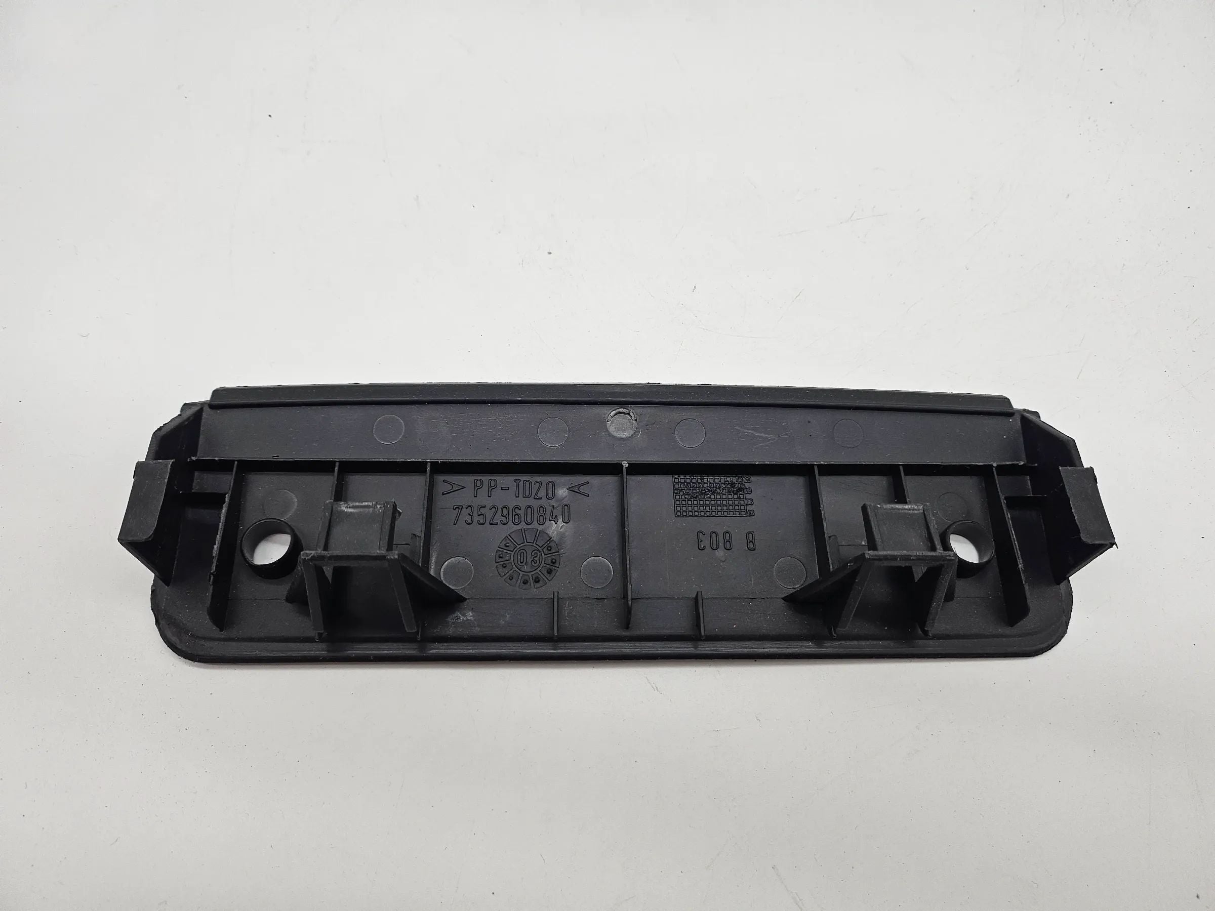 Alfa 147 cover mounting frame for brake light brake light 7352960840 Romeo 