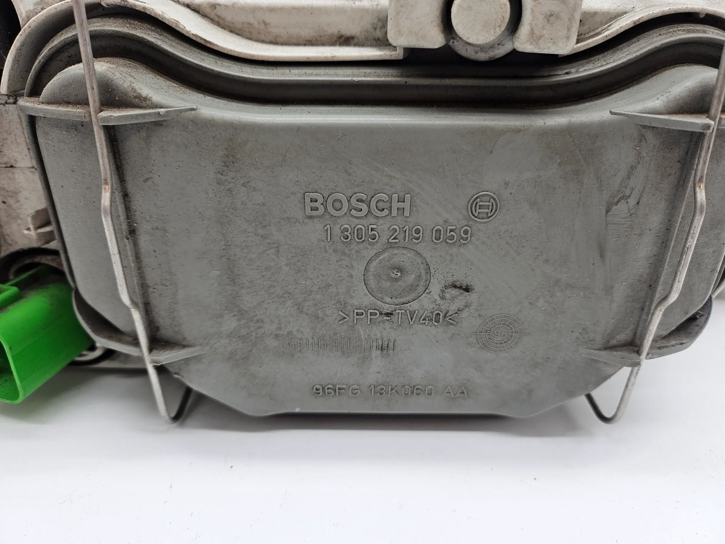 Headlight left (before facelift) Ford Jbs/jas Fiesta 1305235250 Immediate shipping 