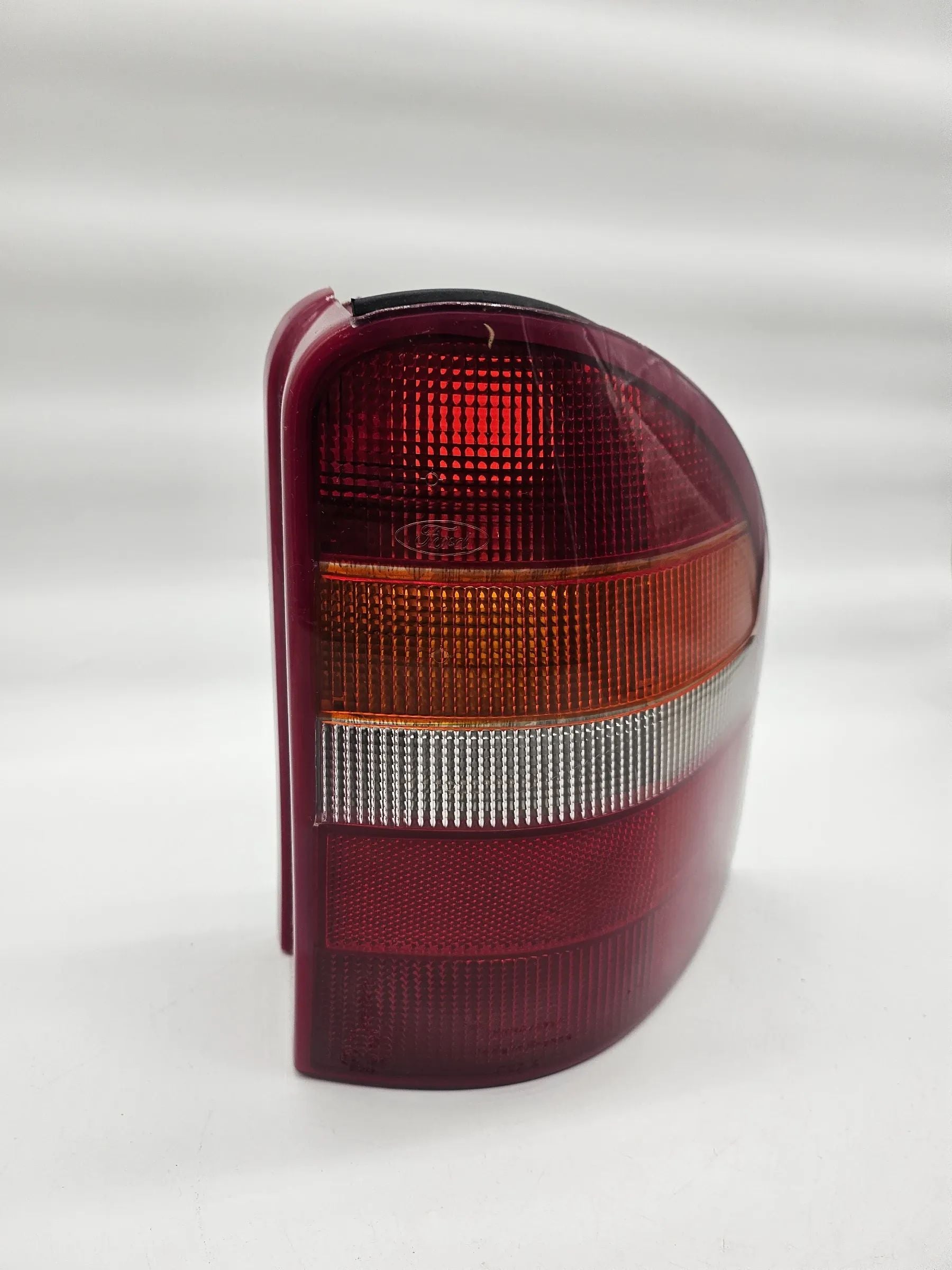 Ford Mondeo I II rear light right 93BG13N004EB 96BG13A602CA station wagon