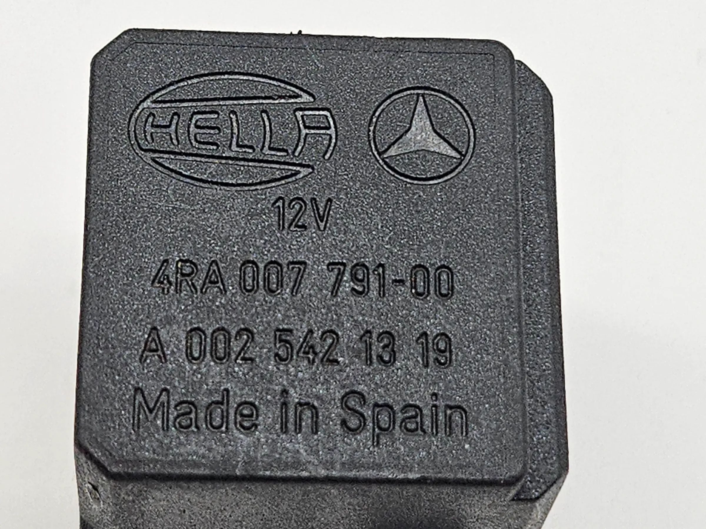 Mercedes S Klasa W221 HELLA przekaźnik wielofunkcyjny 4RA00779100 A0025421319