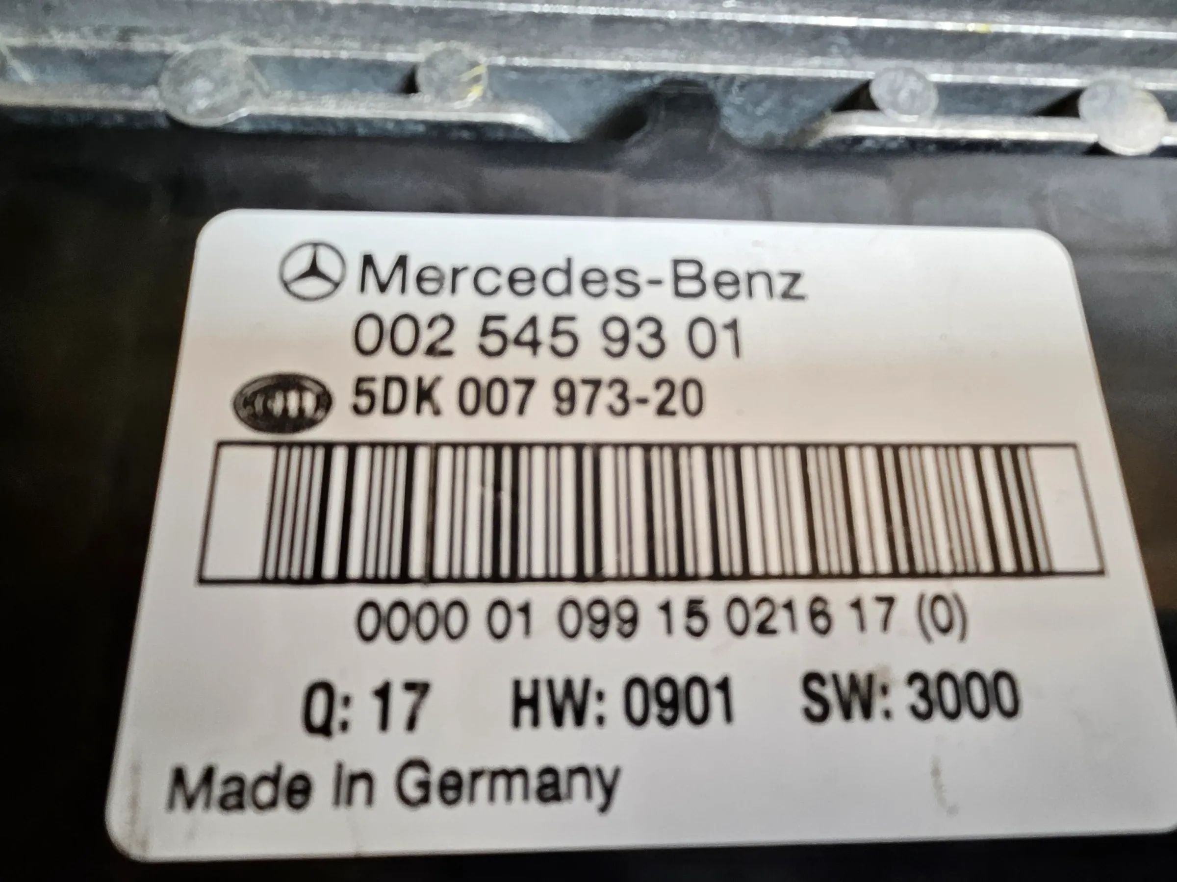 MERCEDES BENZ C-KLASSE W203 C180 Sicherungskasten SAM Modul HELLA 0025459301