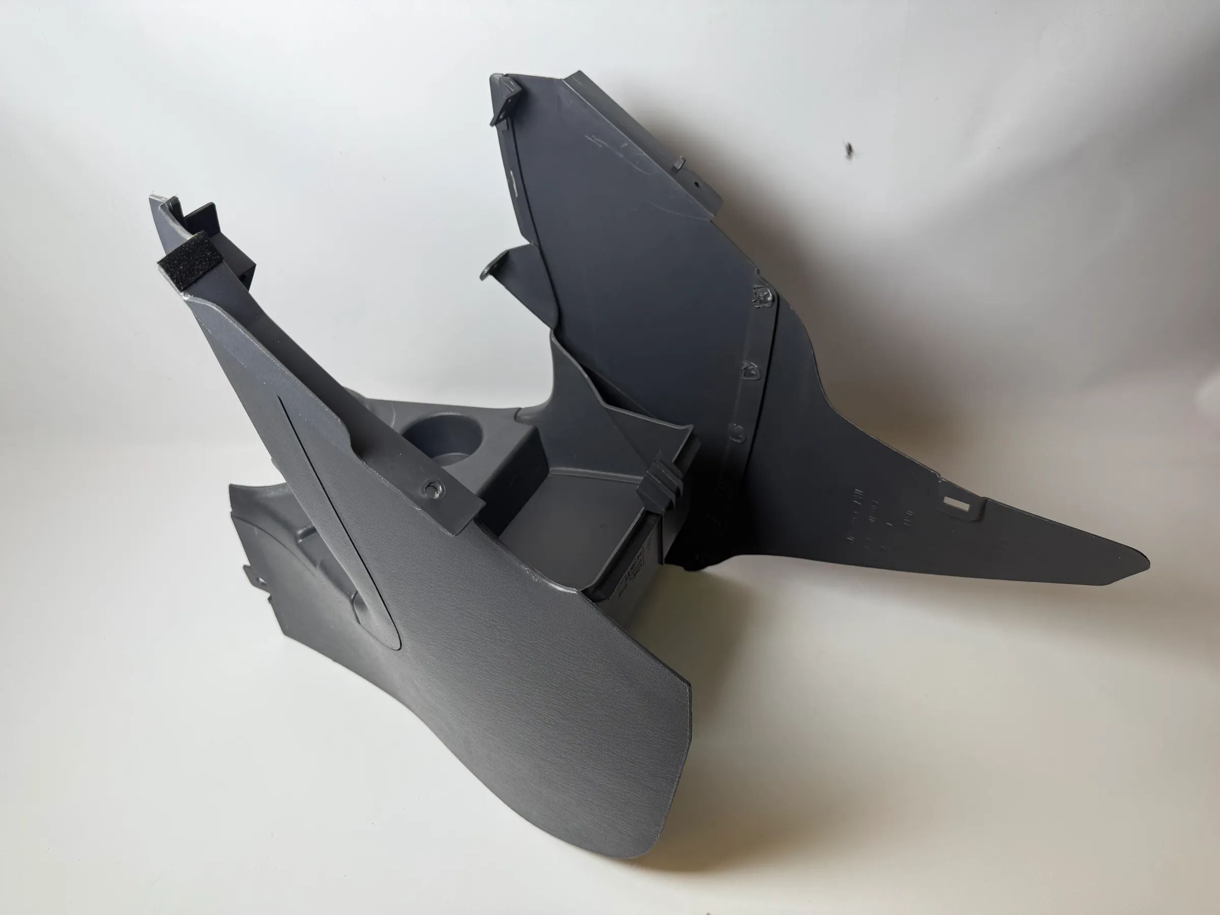 Oryginalna konsola środkowa Chrysler Sebring / Stratus 96-00 szara 4595515 / 13963J