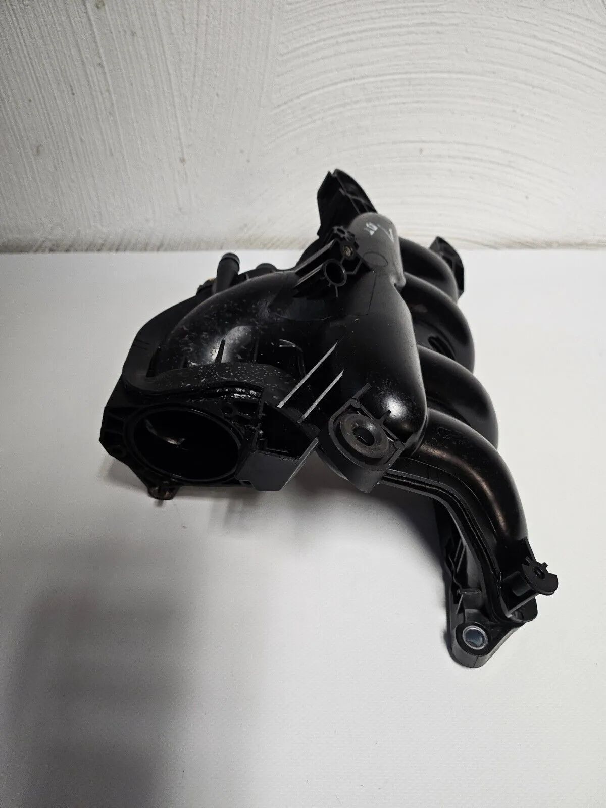 BMW 1er F20 116i  Ansaugkrümmer Ansaugbrücke V759507