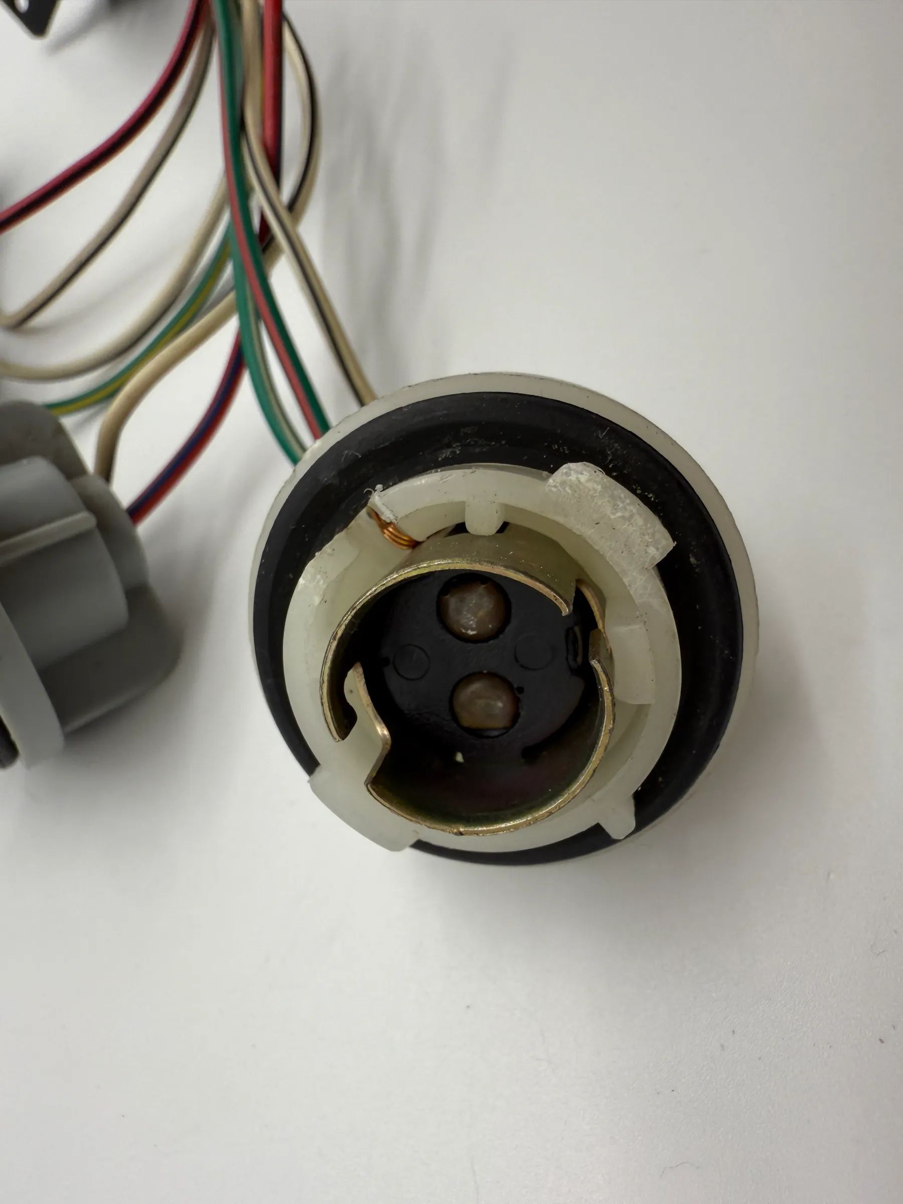 Original Opel Vectra G (T98) Lampenträger Rückleuchte / Rücklicht R./L. 60-1169B