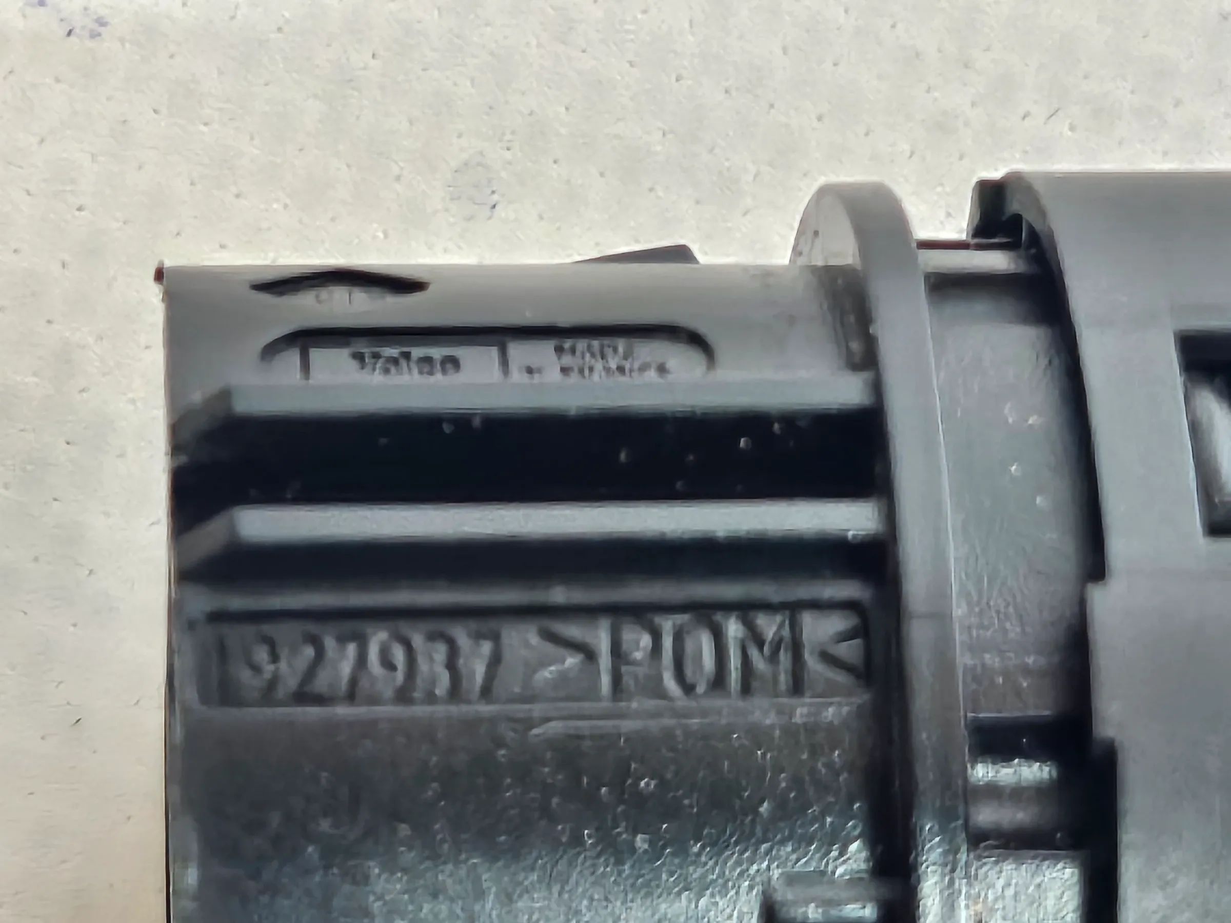 Oryginalny przełącznik Start Stop Renault Megane 2 1927937