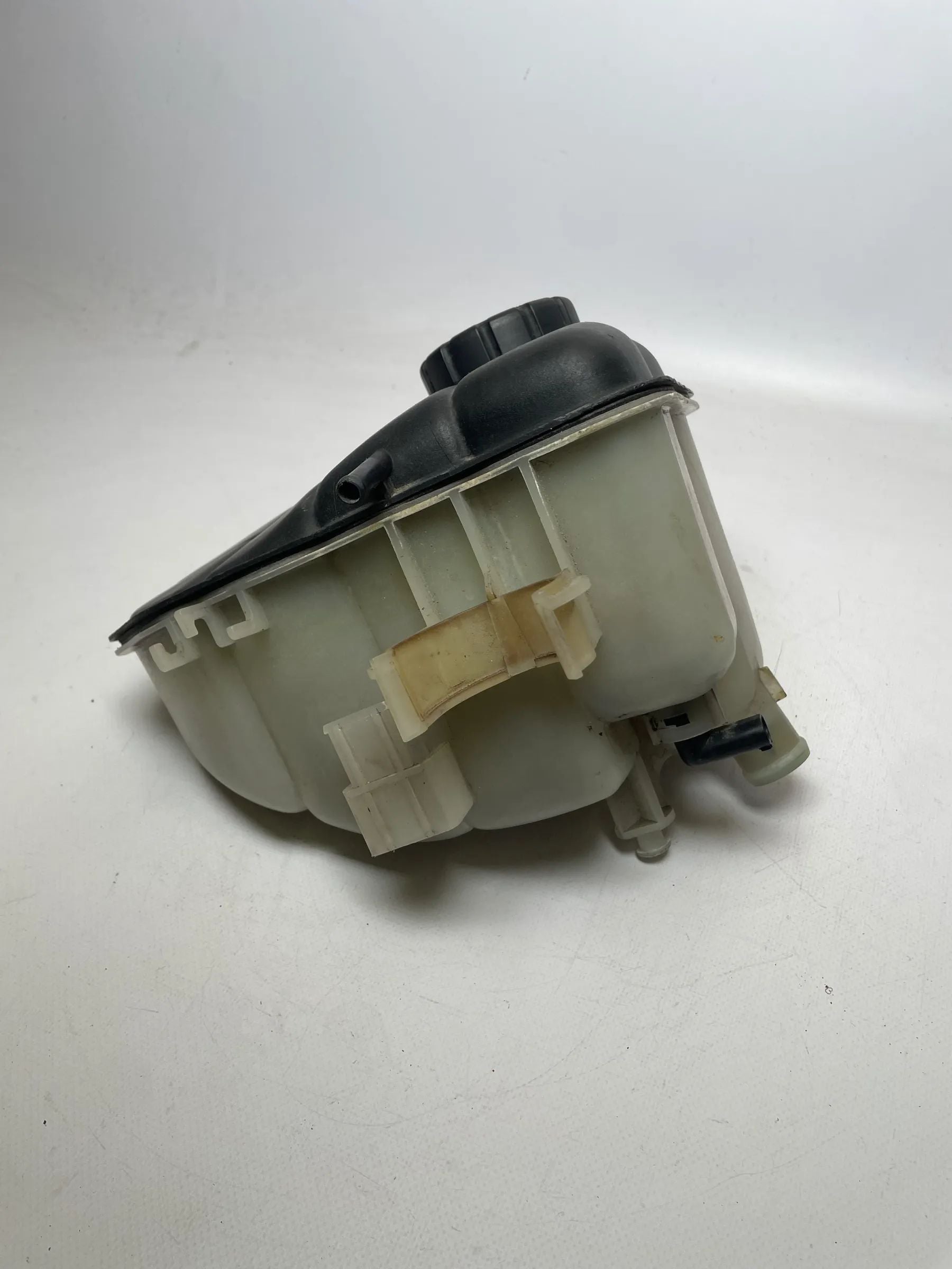 Original Mercedes-Benz C-Klasse (W203) Kühlmittelbehälter 2035000049