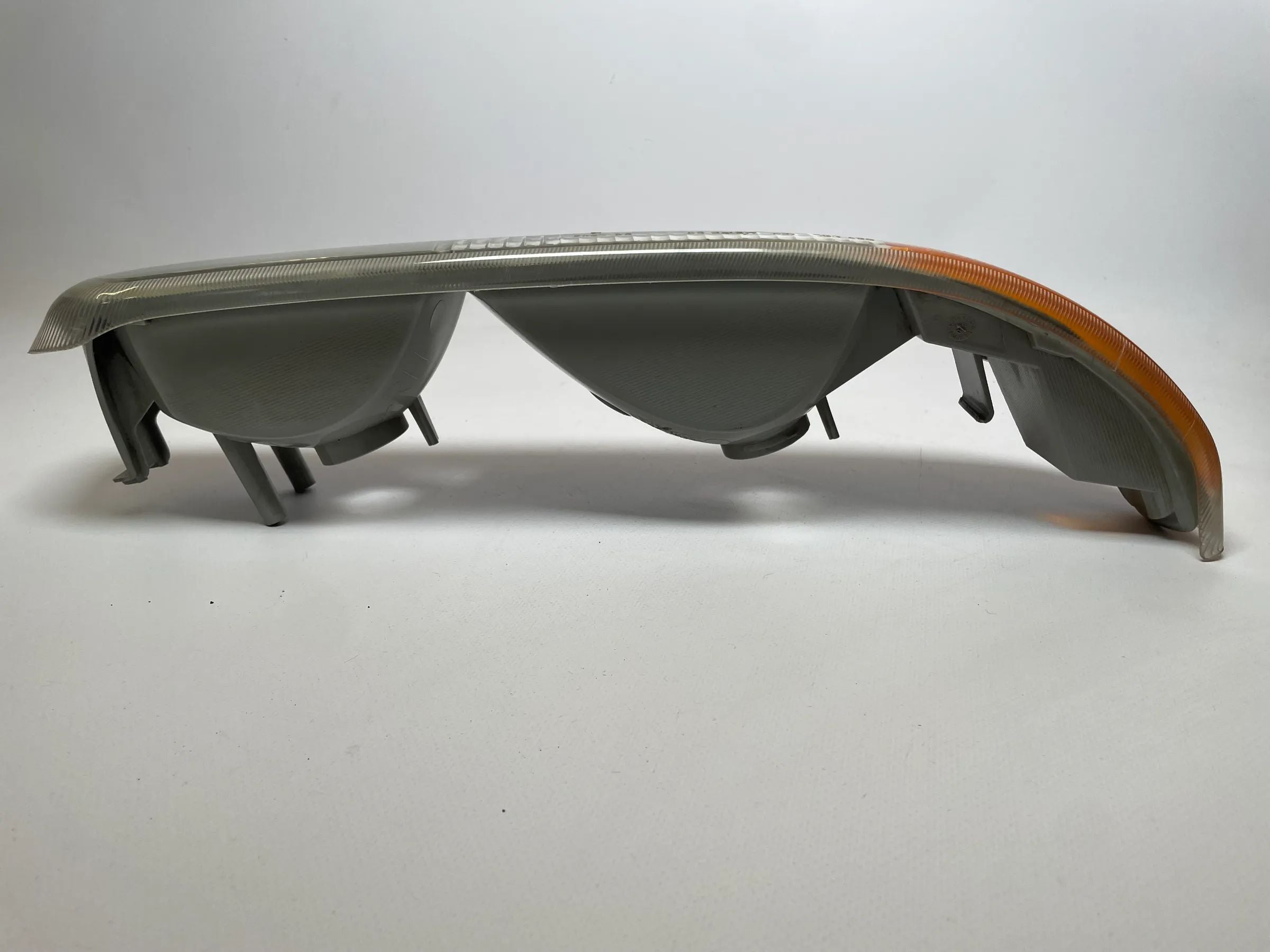 Cheverolet Silver.99-02 Tahoe/Suburb.00-06 Blinkerleuchte Rechts Vorne 901-170R